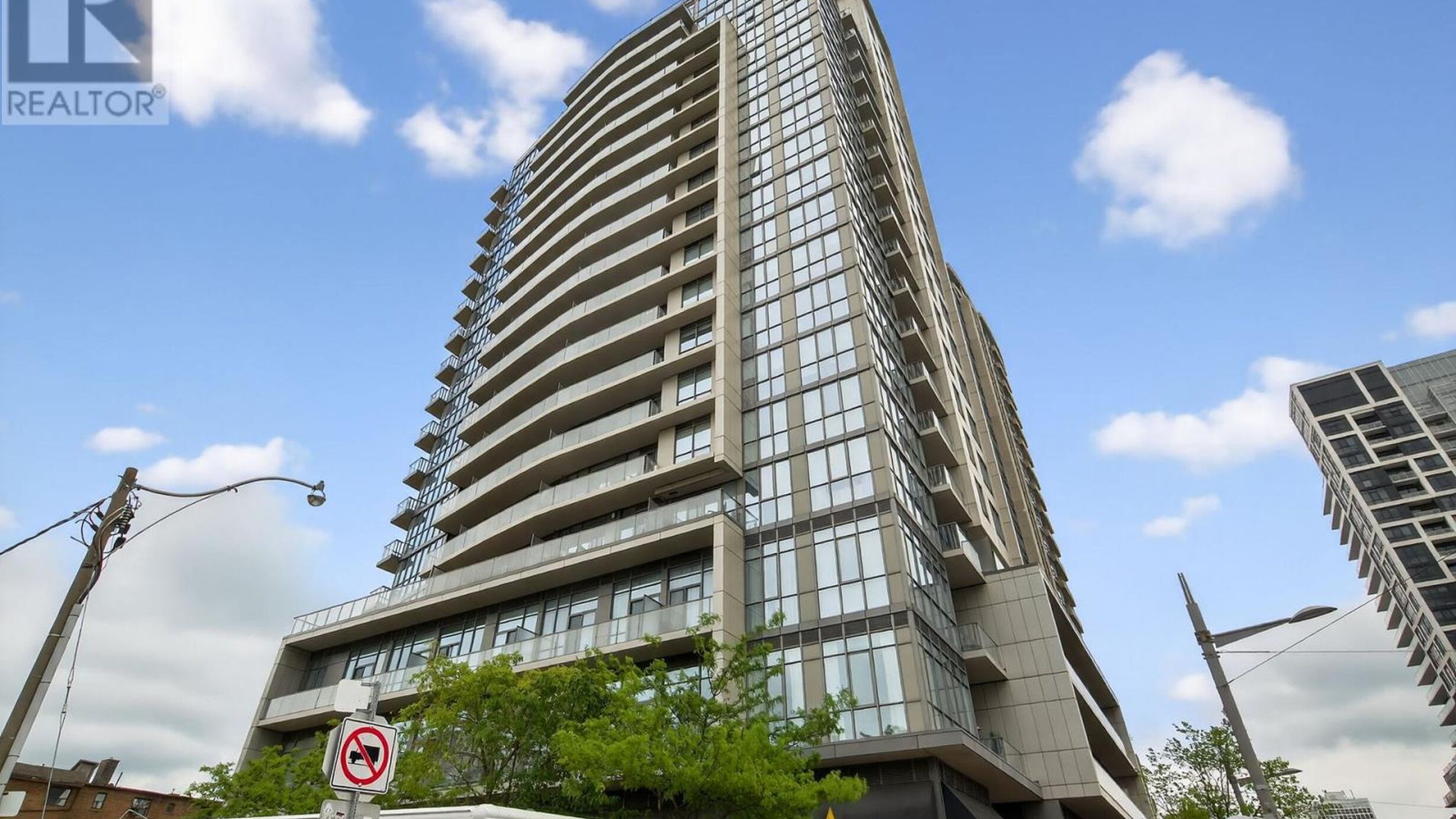 1608 - 530 ST CLAIR AVENUE W Image