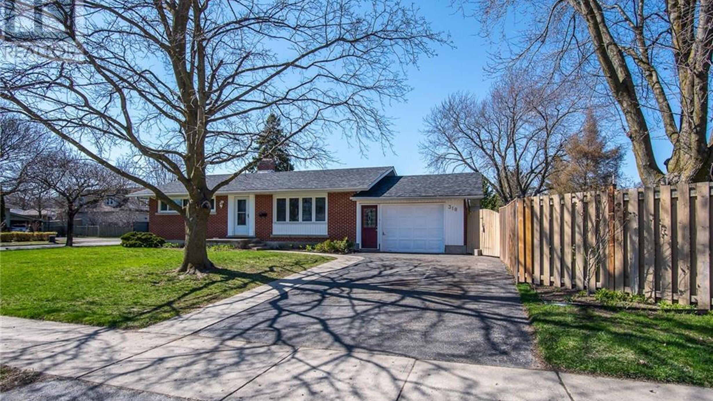 318 GREENBROOK Drive Image