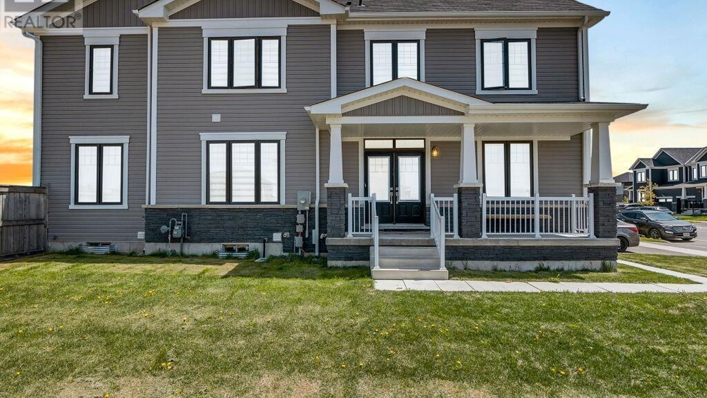 84 RAINBOW Drive Image