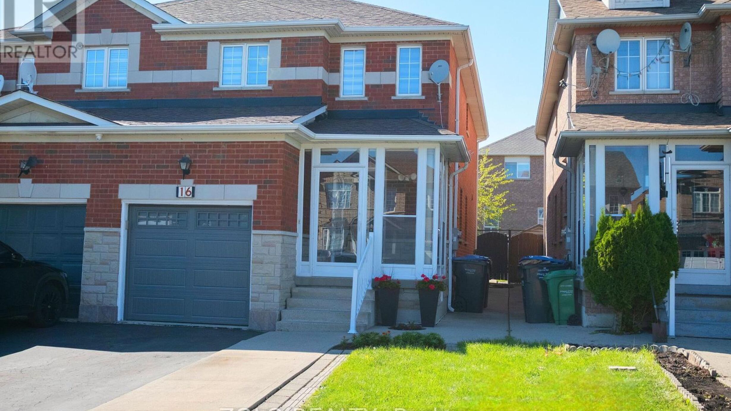 16 FLATFIELD WAY Image