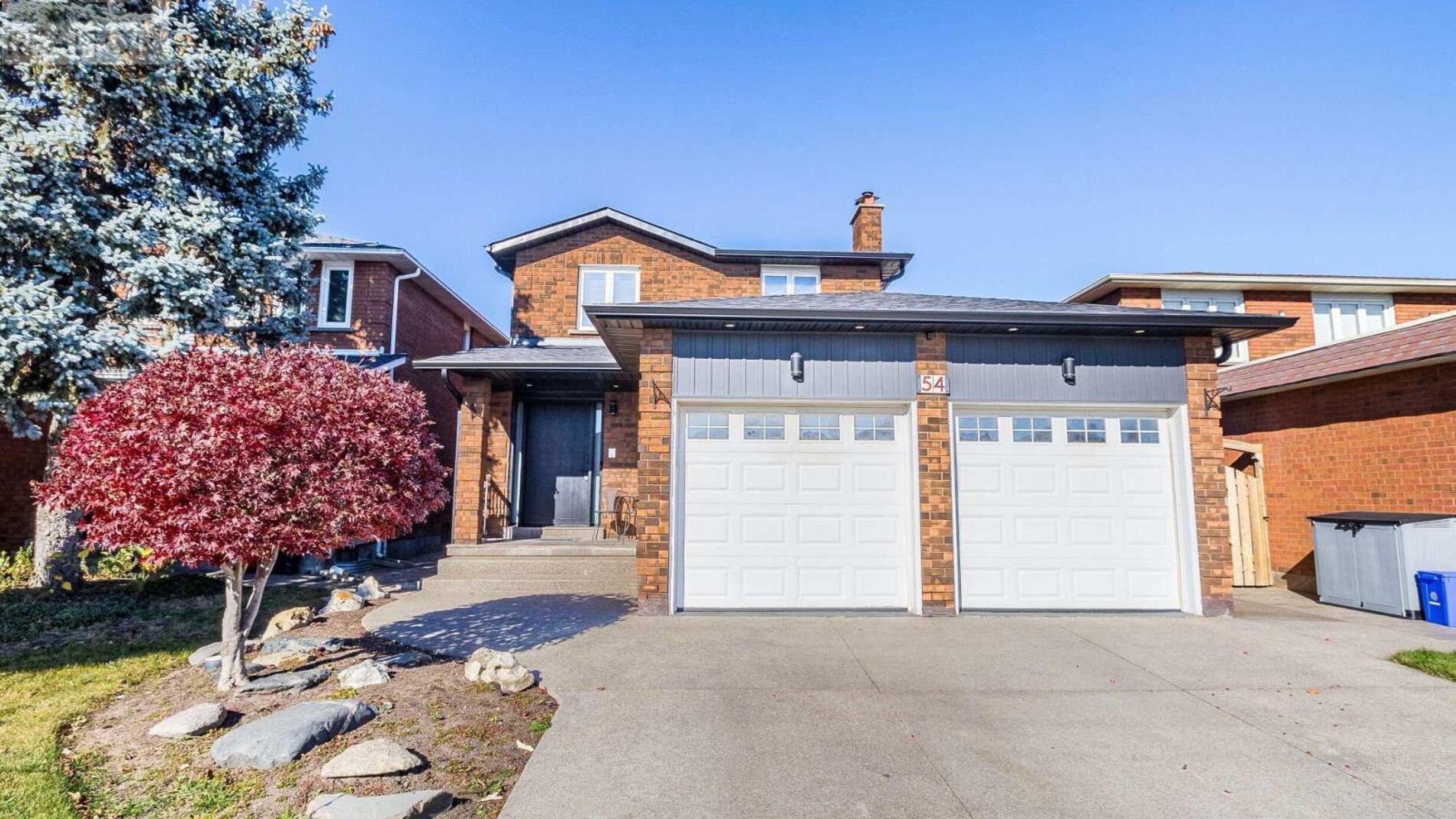 54 EMBASSY DRIVE Image