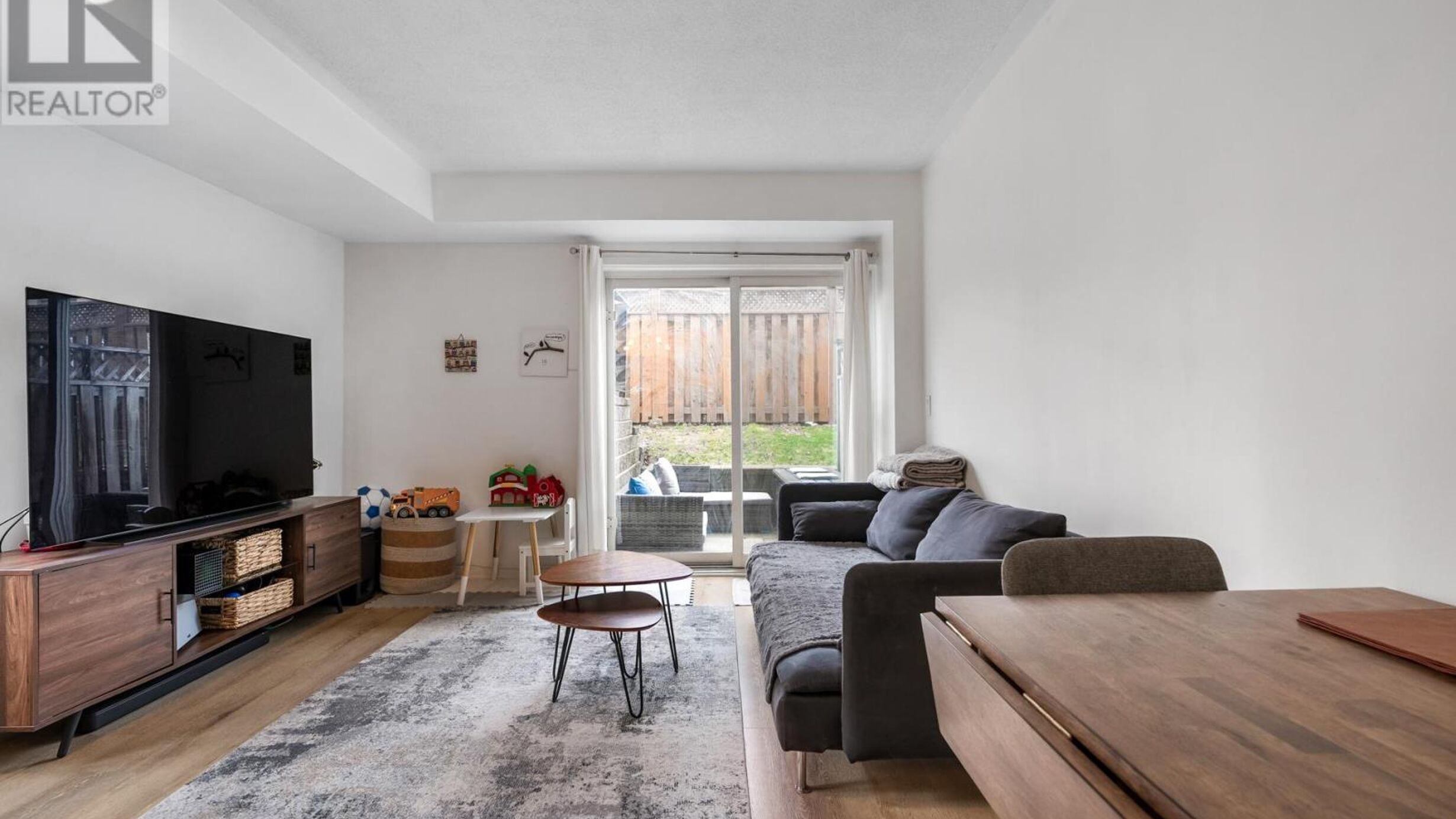 TH #114 - 262 ST. HELENS AVENUE Image