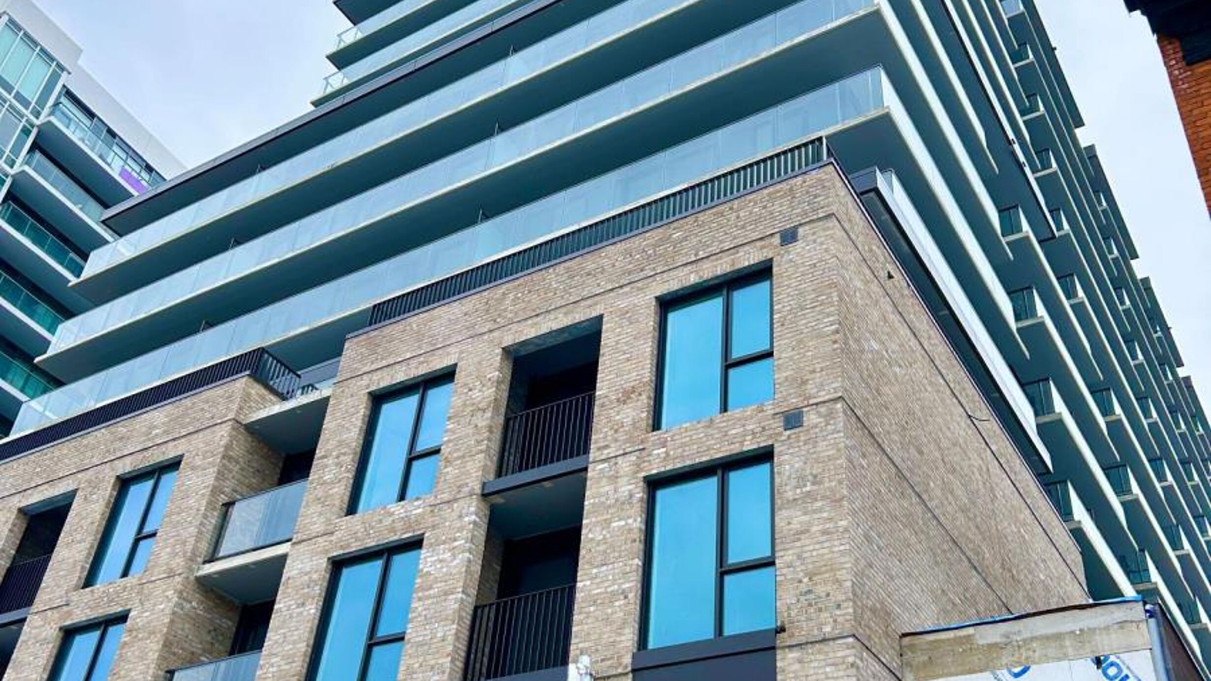 906 - 1 JARVIS STREET Image