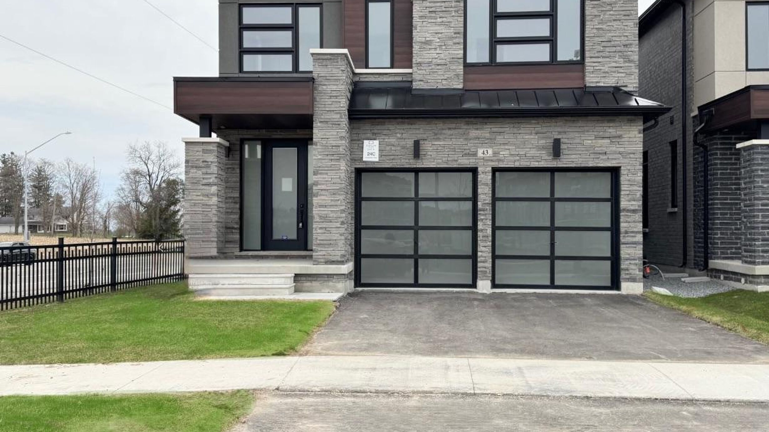 43 KESTERFARM PLACE Image