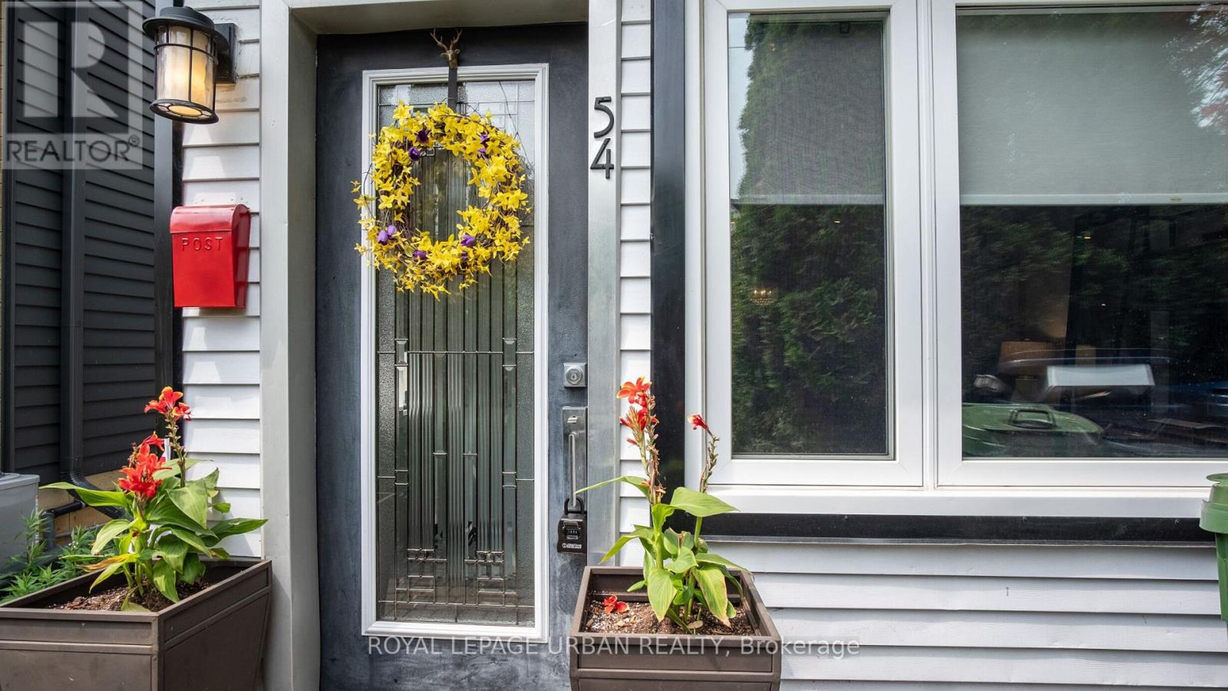 54 ARUNDEL AVENUE Image
