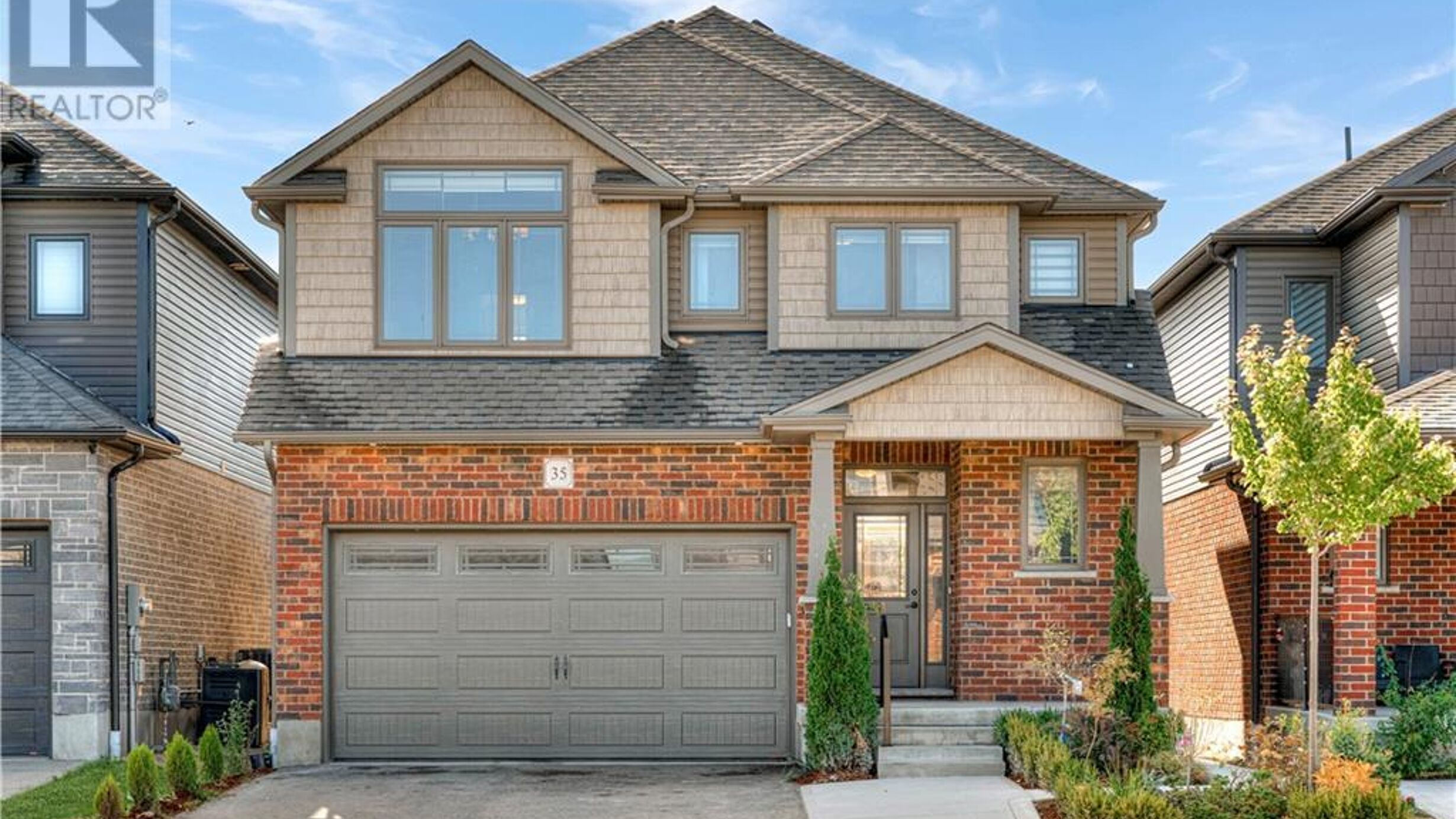 35 LOXLEIGH Lane Image