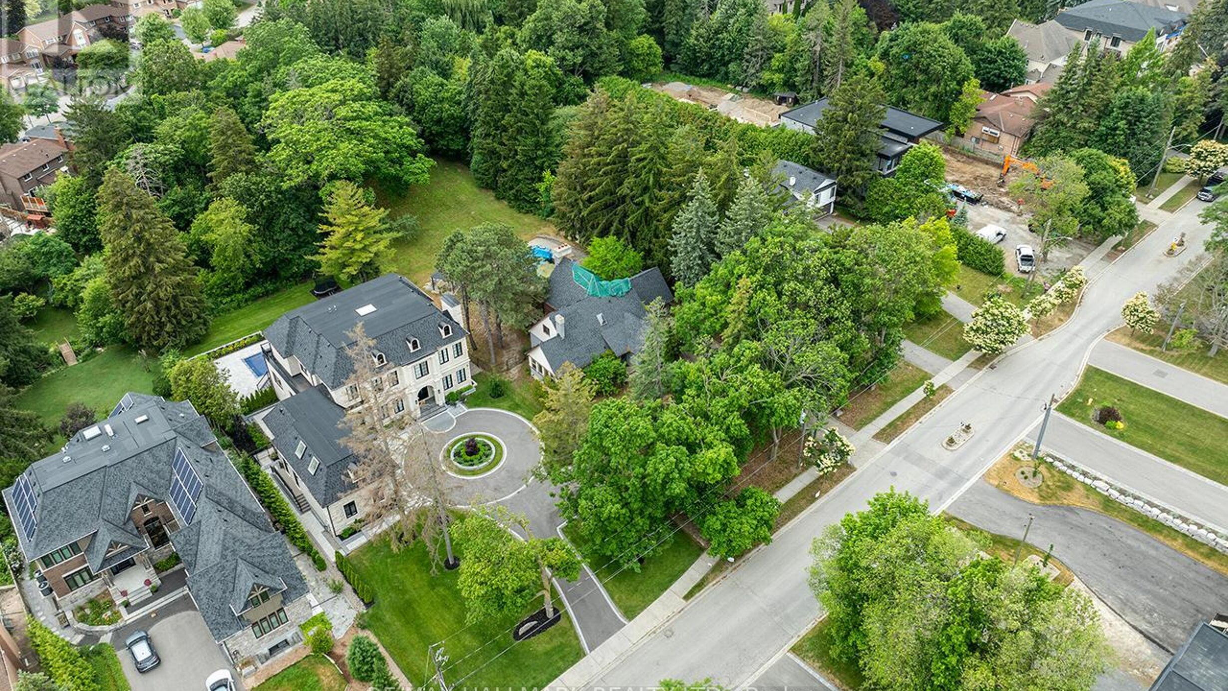 1382 ROUGEMOUNT DRIVE Image