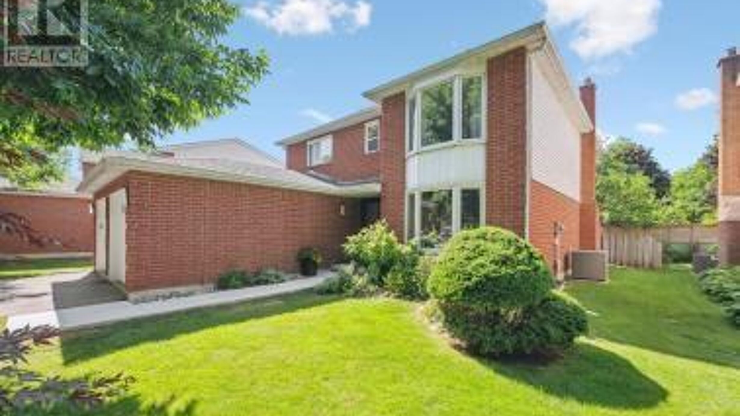 468 CLOVERVALLEY Court Image