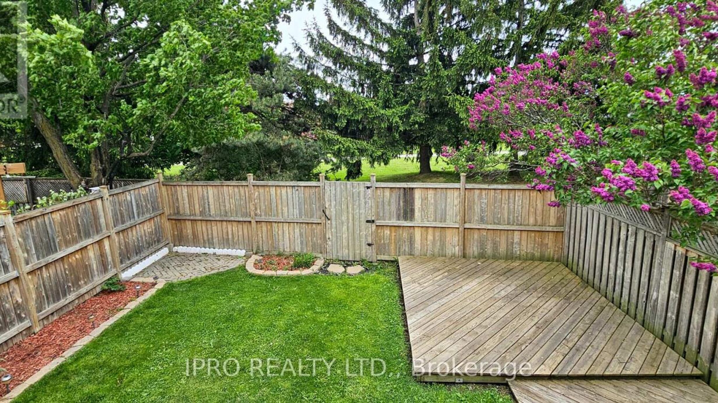 12 SIMMONS BOULEVARD Image