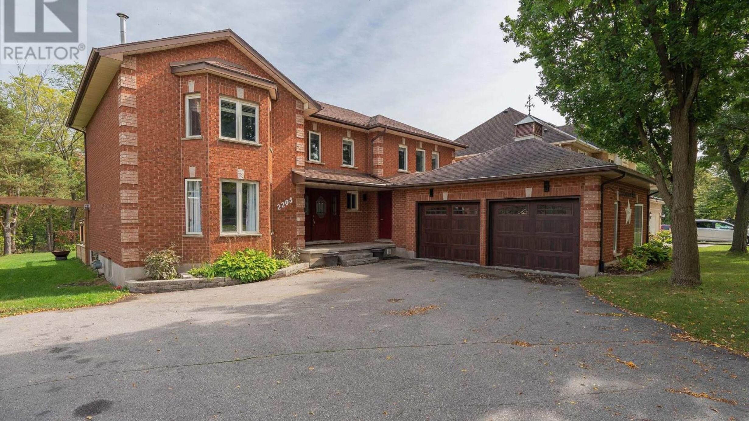 2205 CORONATION BOULEVARD Image