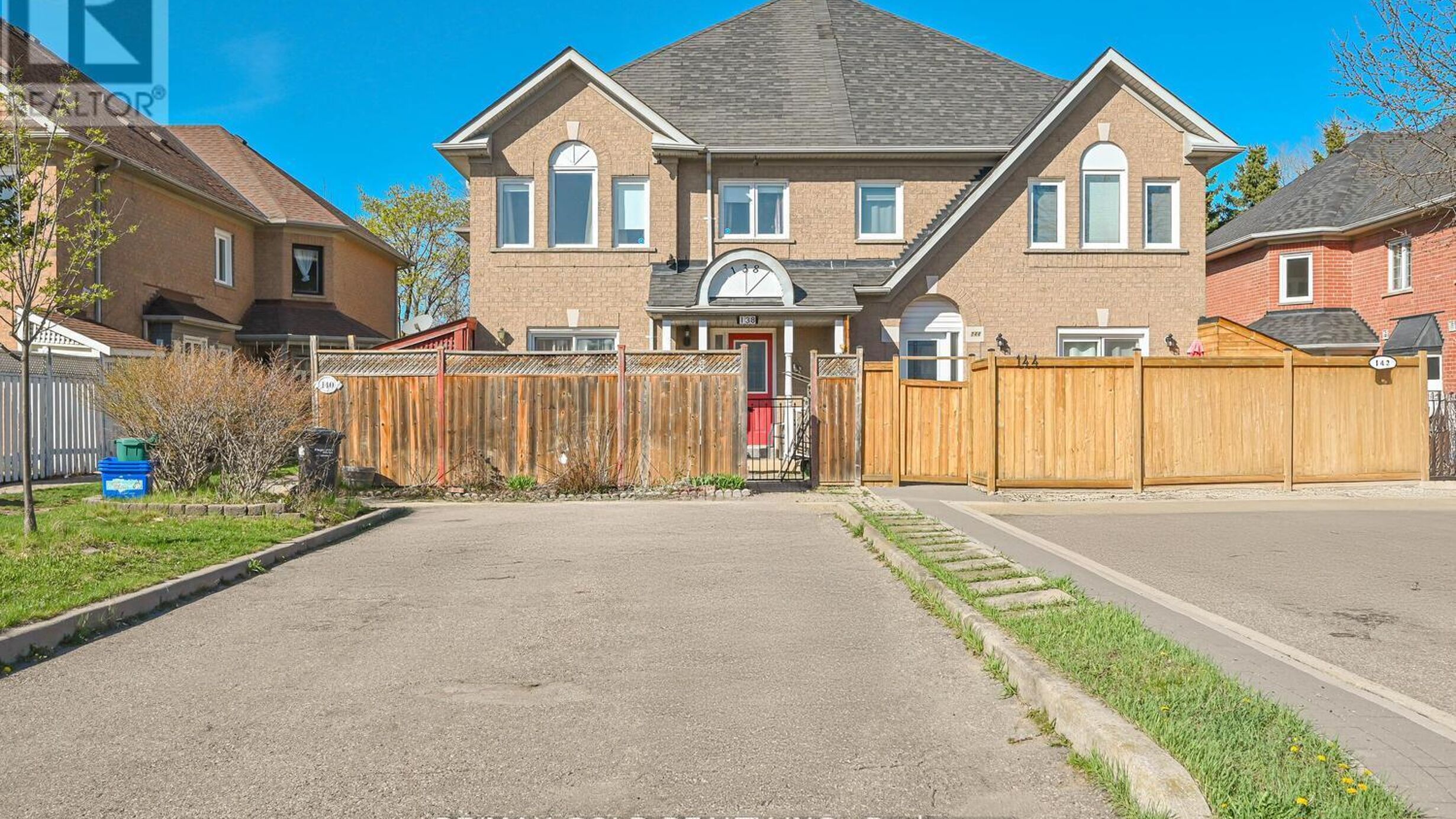138 PRESSED BRICK DRIVE Image