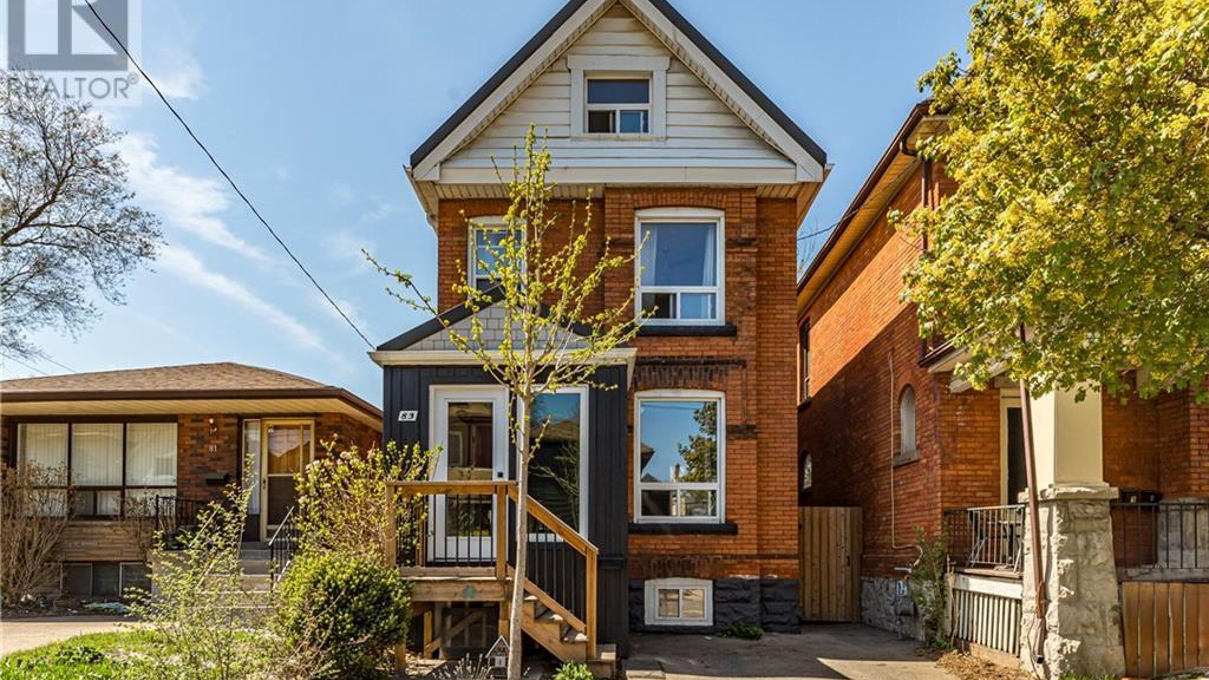 83 OAK Avenue Image