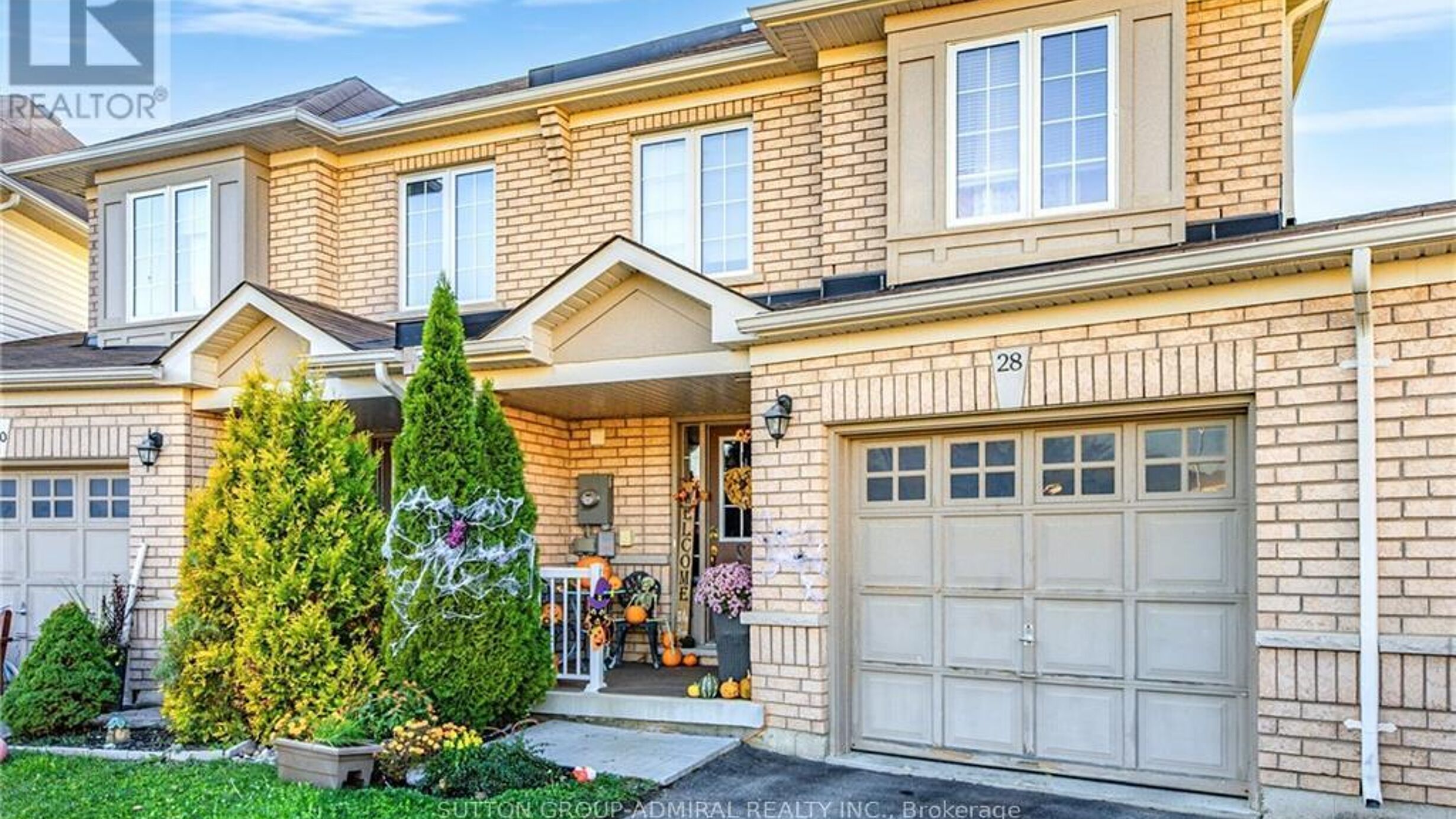 28 LANCASTER COURT Image