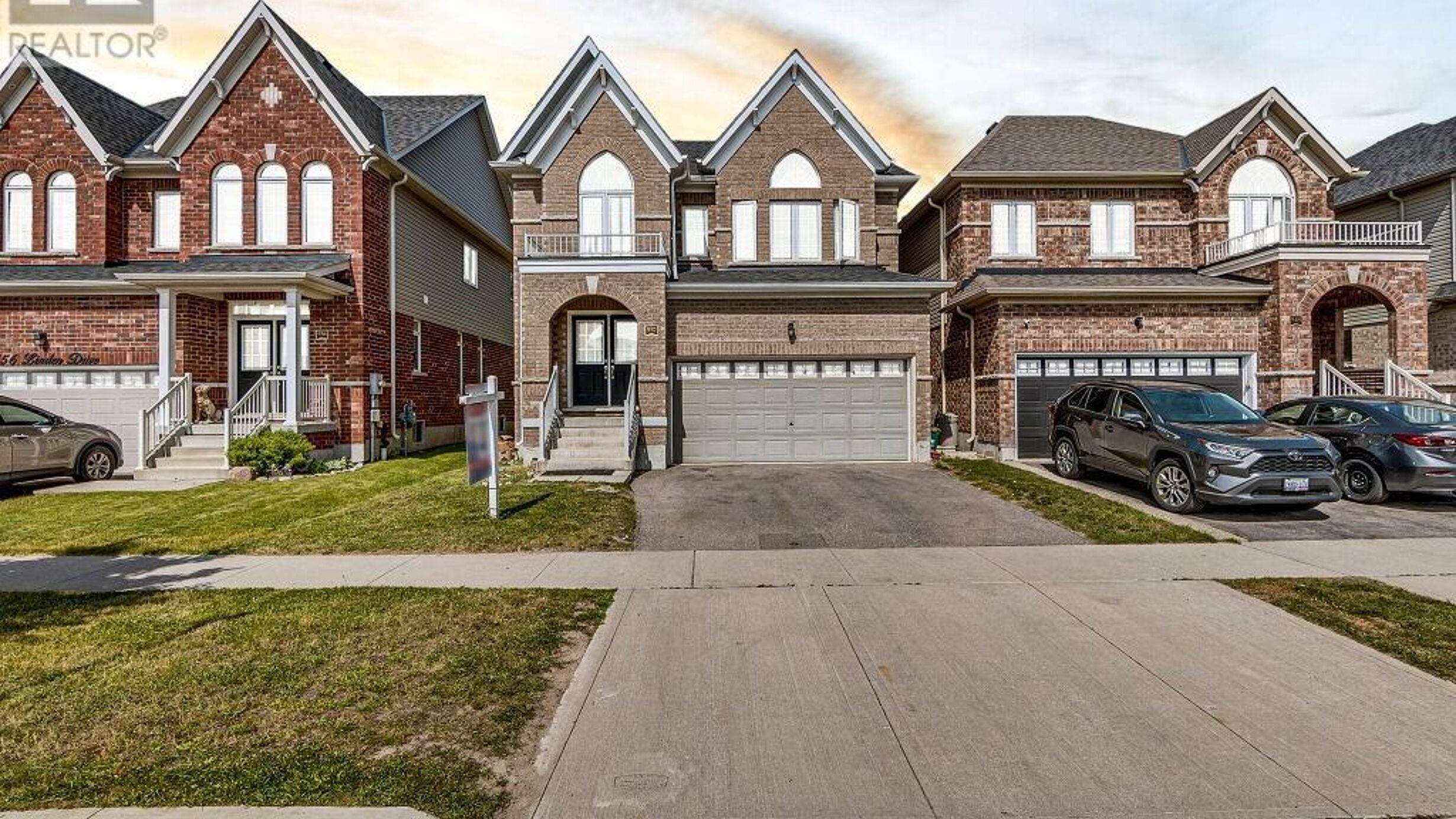552 LINDEN Drive Image