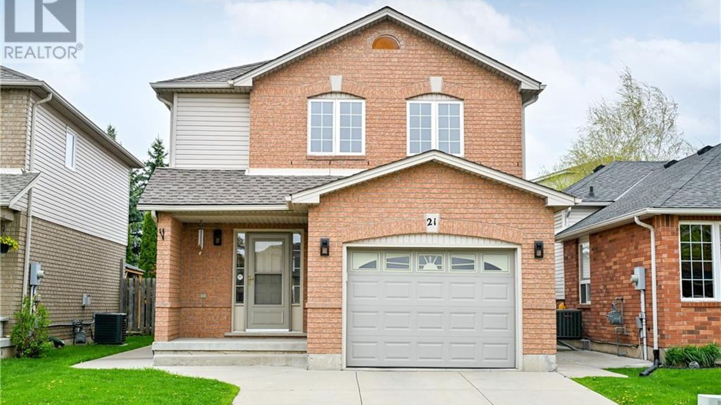 21 HOLYOAKE Drive Image