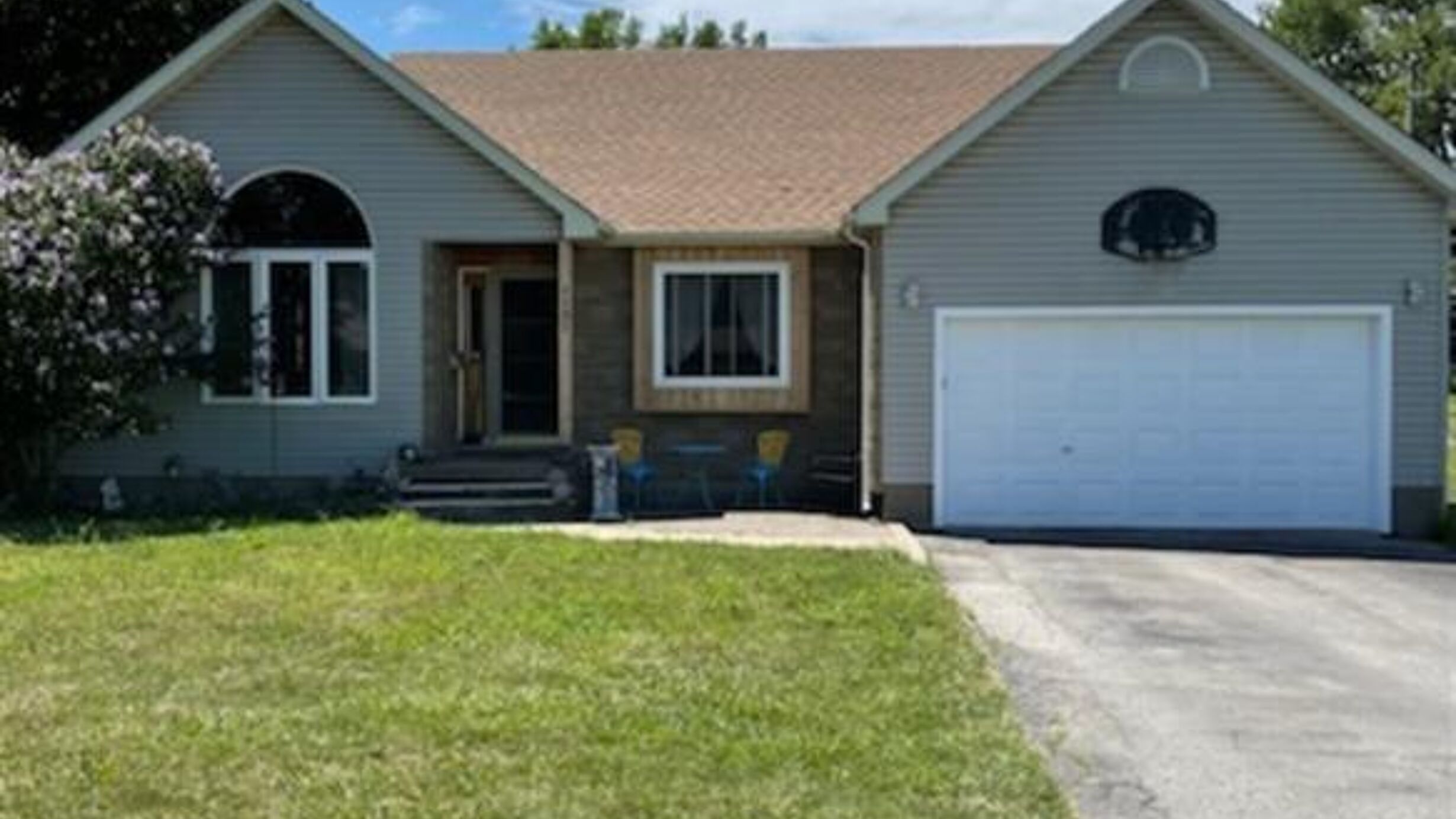 1193 PETTIT ROAD Image