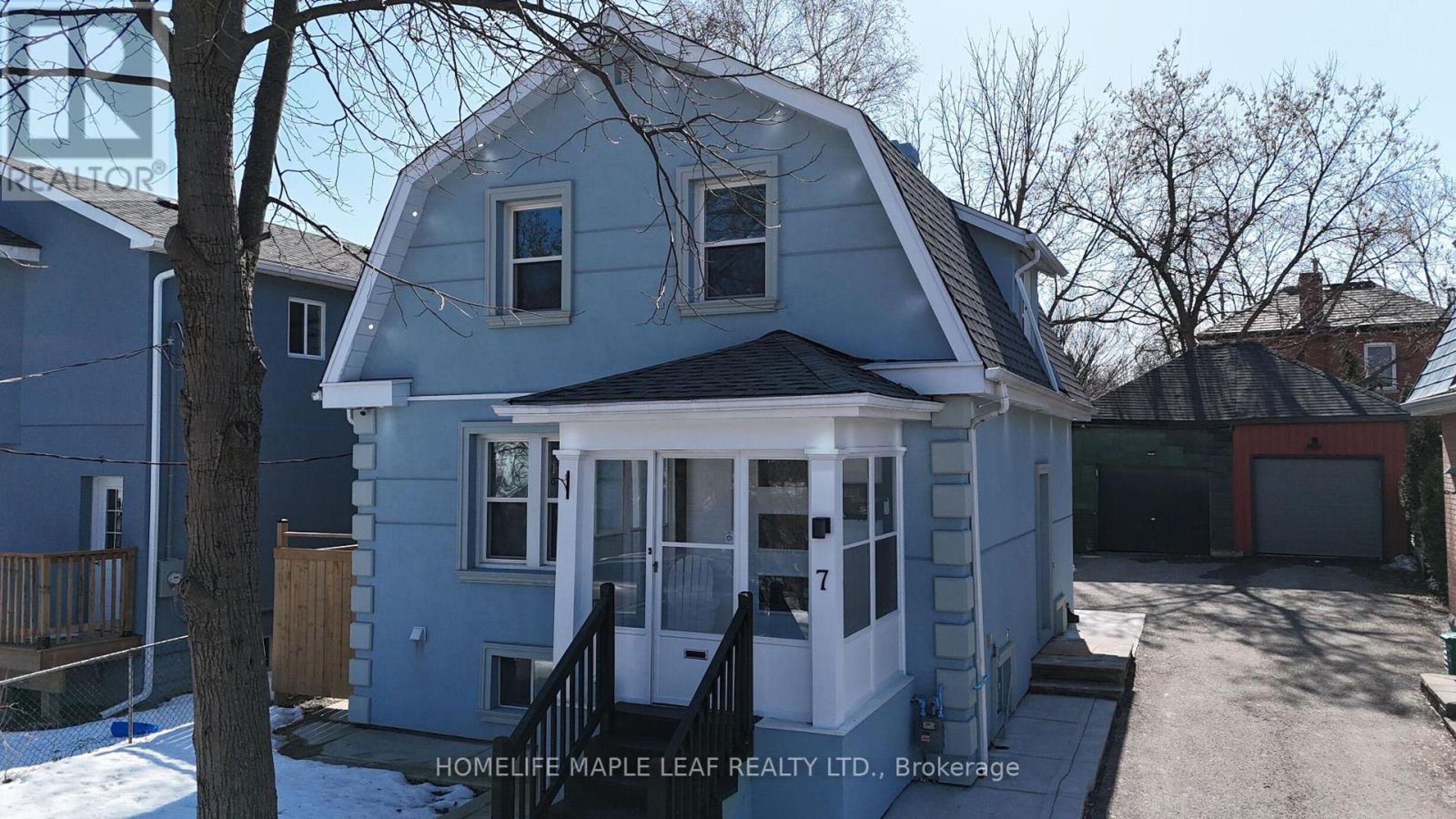7 LOWES AVENUE Image
