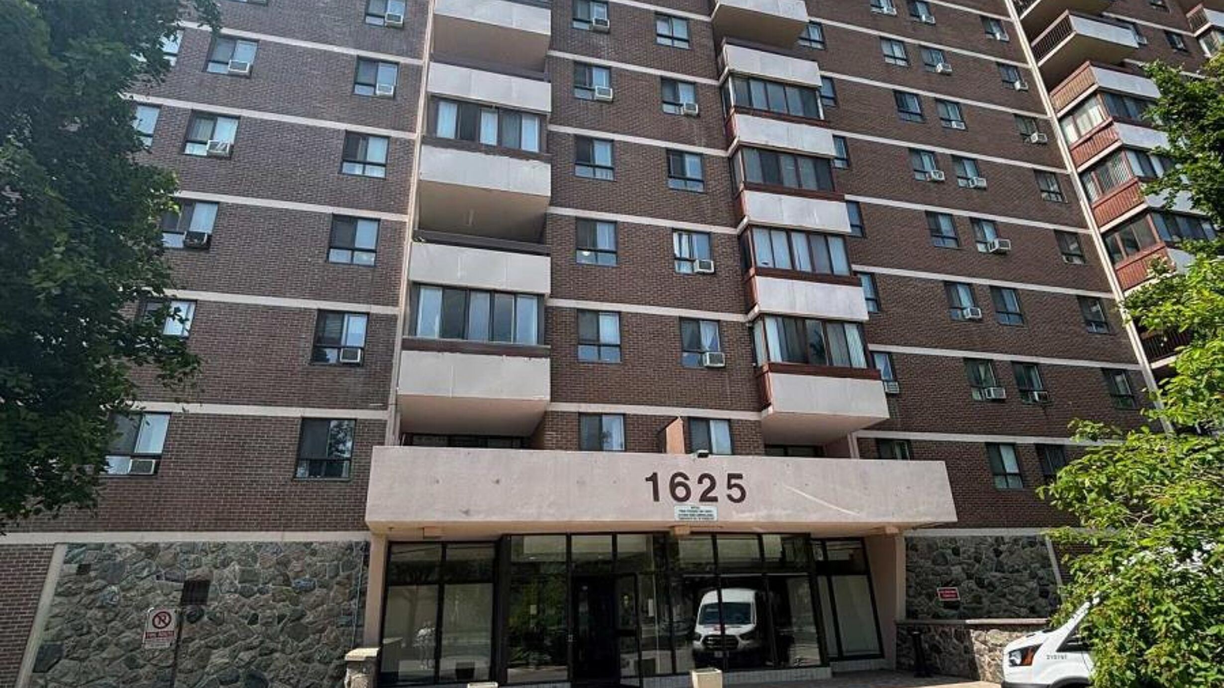 213 - 1625 BLOOR STREET Image