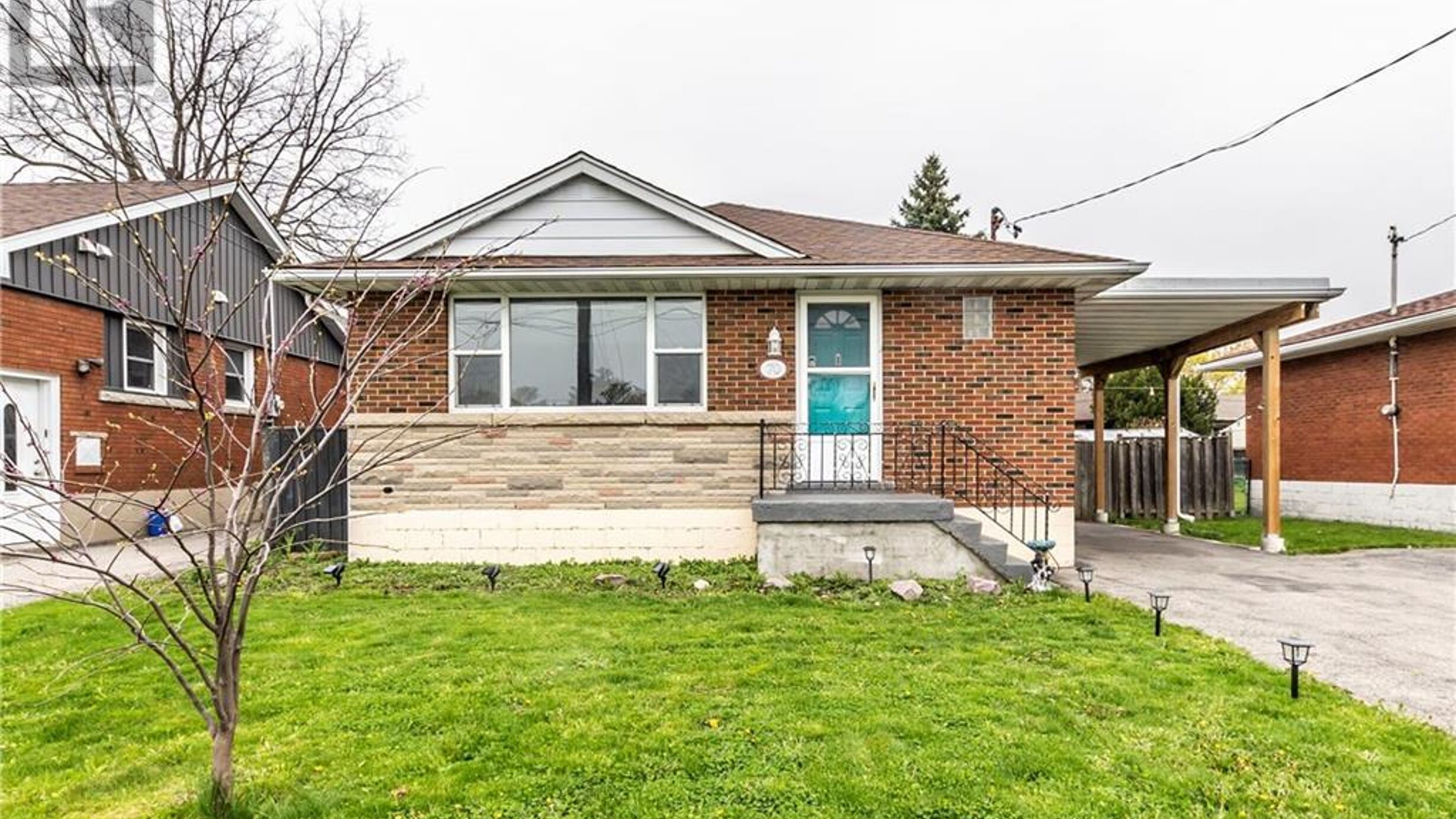70 TOBY Crescent Image