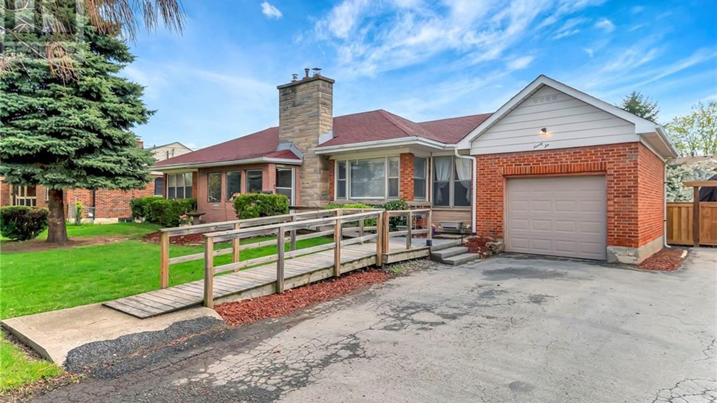 96 GRAY Road Image