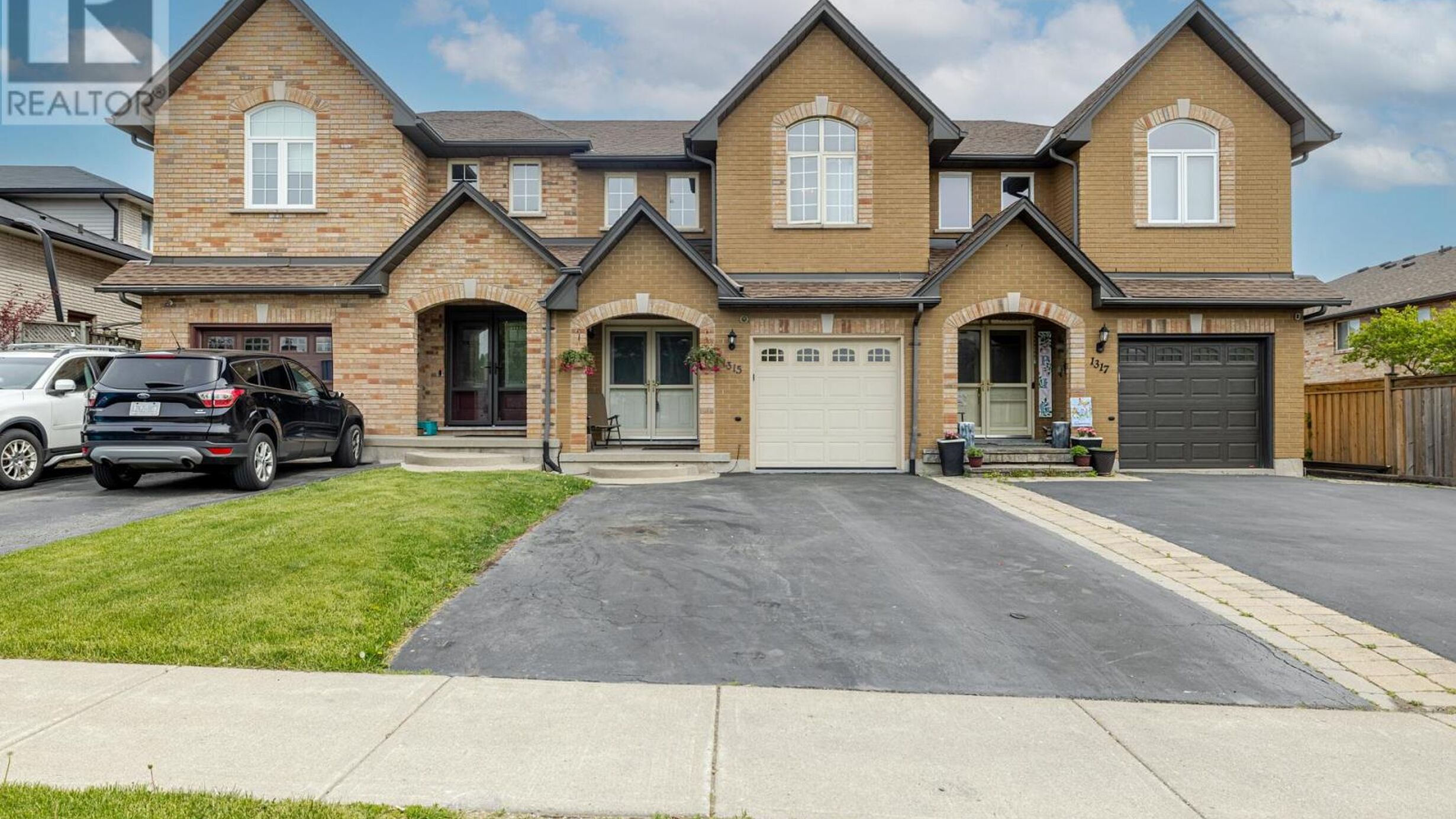 1315 LIMERIDGE ROAD E Image