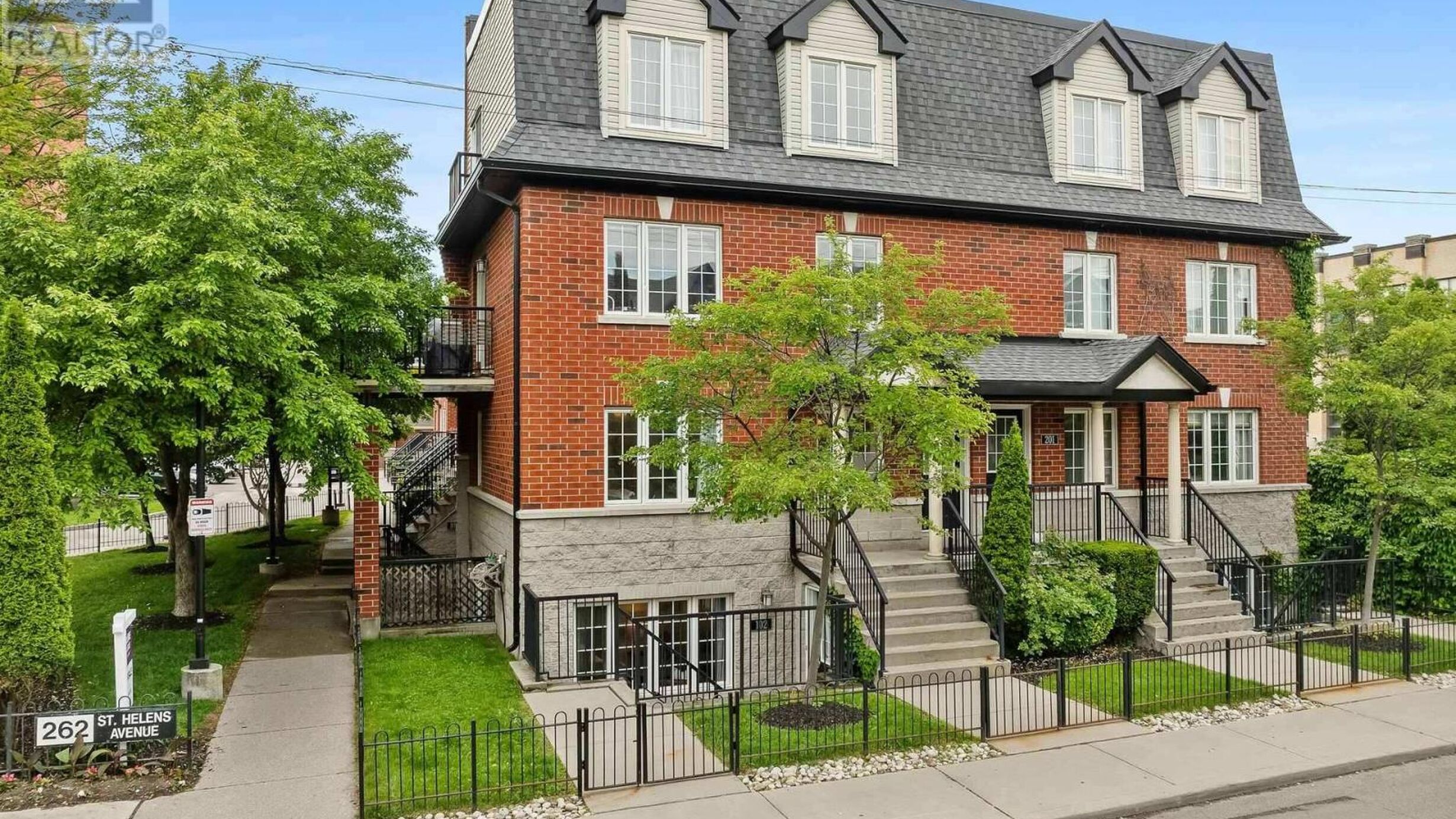 102 - 262 ST. HELENS AVENUE Image
