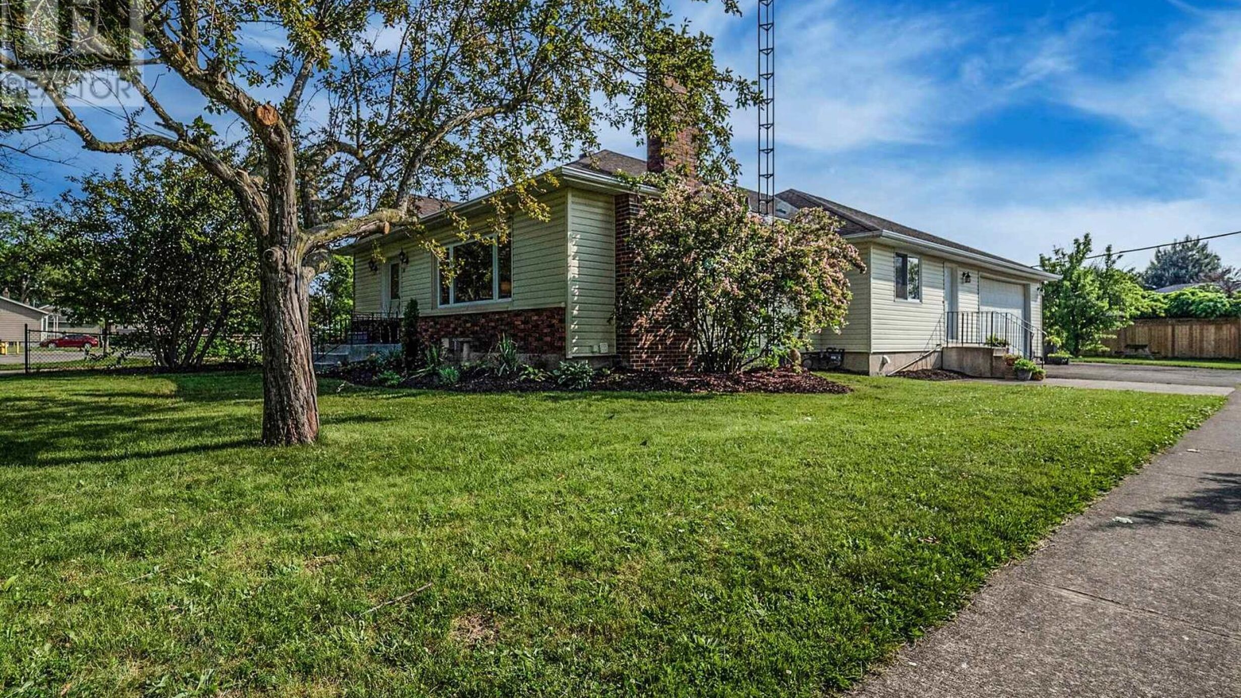 27 WOODBINE AVENUE Image