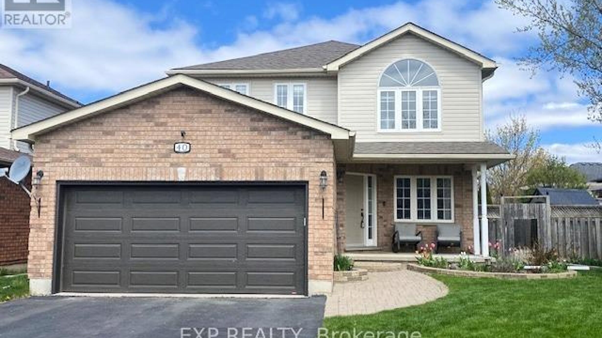 40 BENJAMIN LANE Image