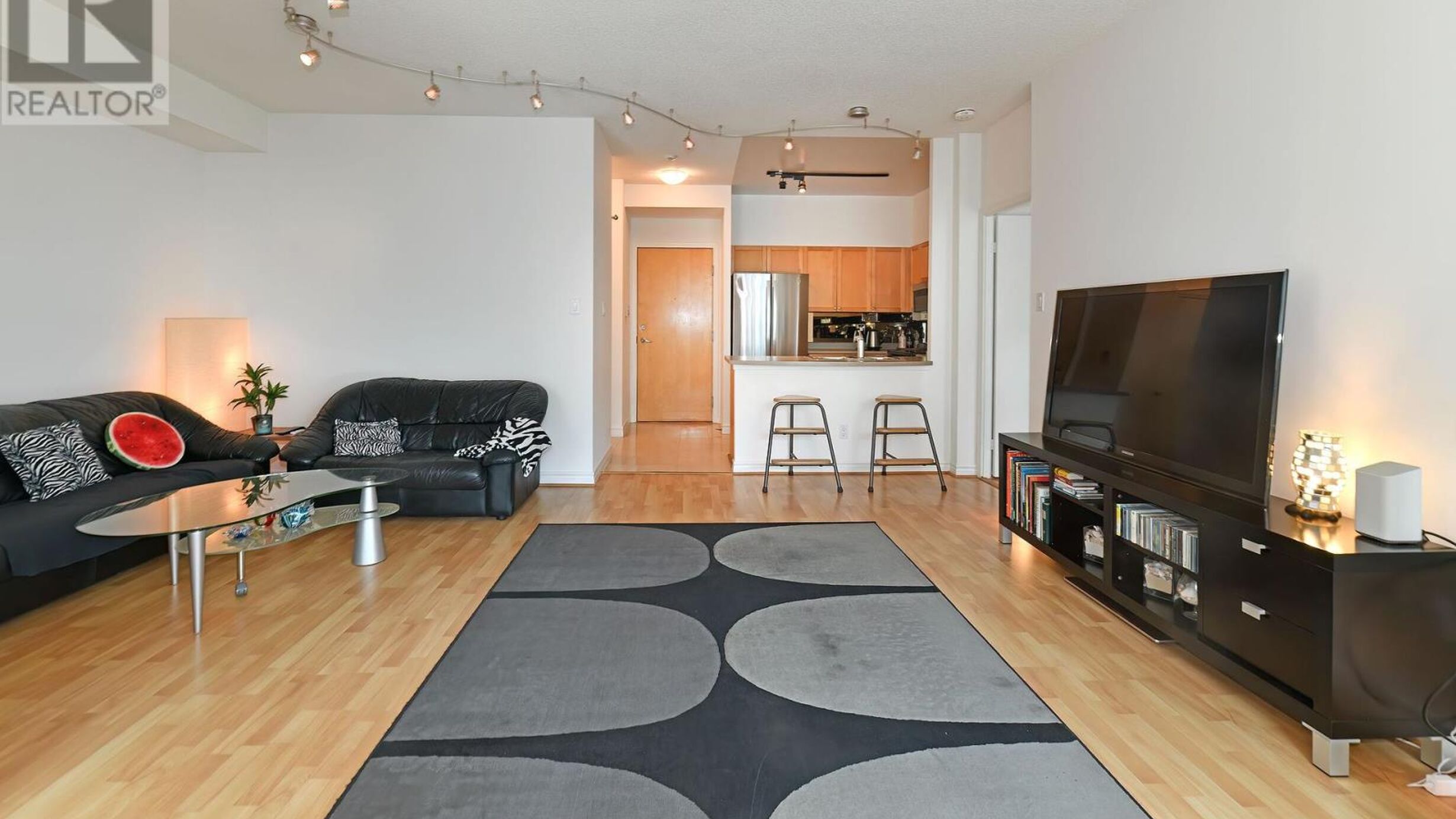 SP10 - 600 QUEENS QUAY W Image