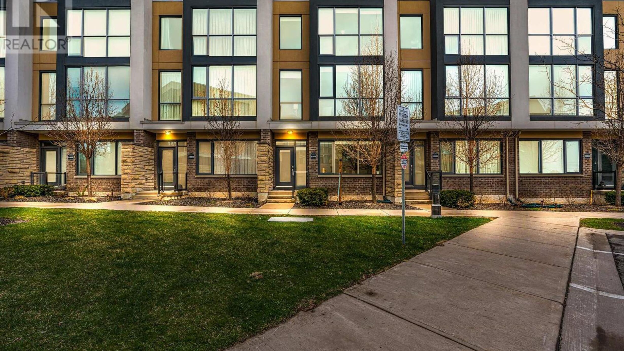 5 - 5040 FOUR SPRINGS AVENUE Image