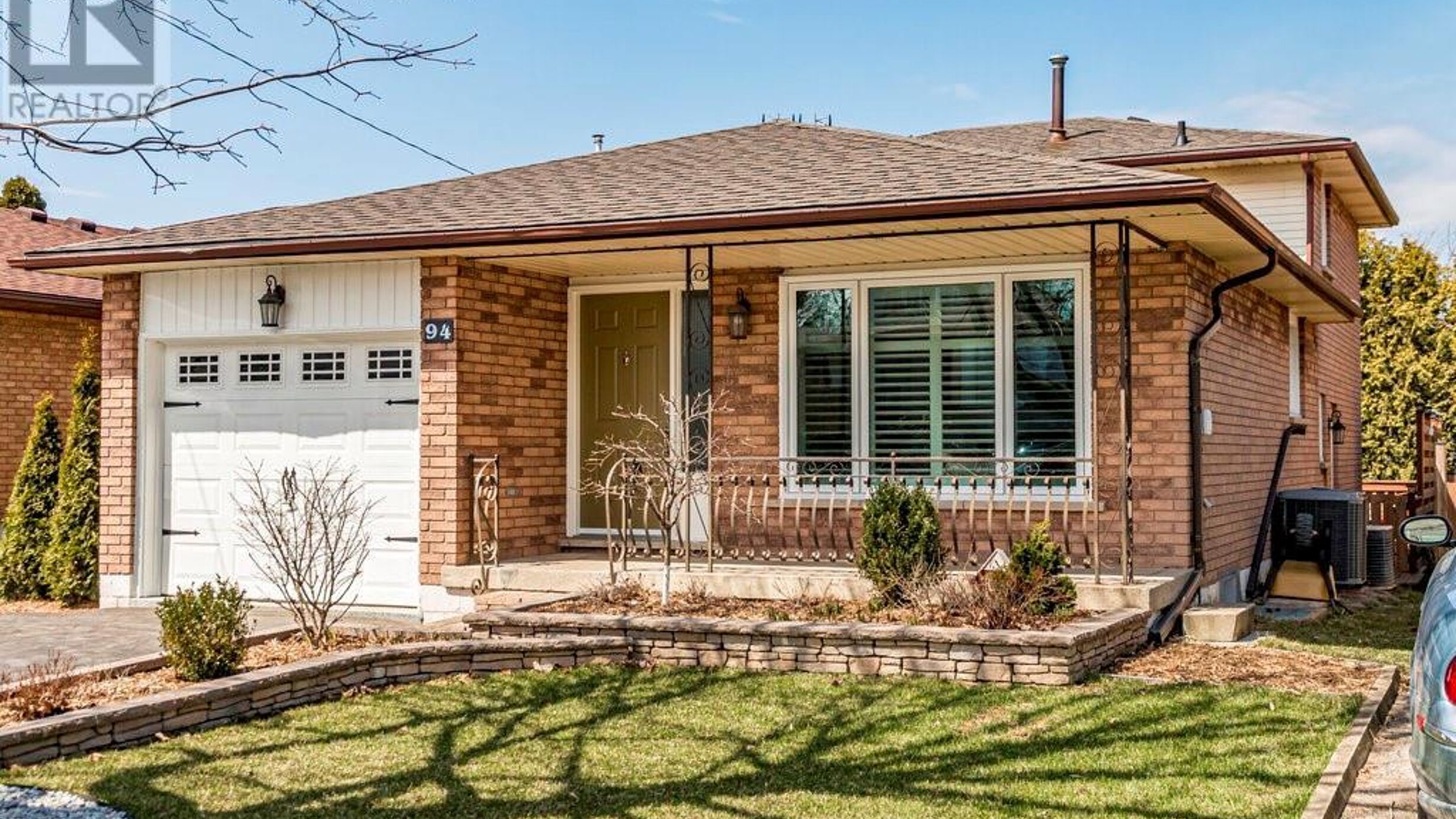 94 ADIS Avenue Image