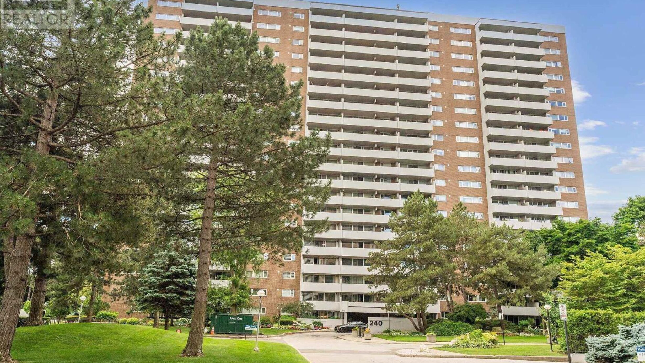 1504 - 240 SCARLETT ROAD Image