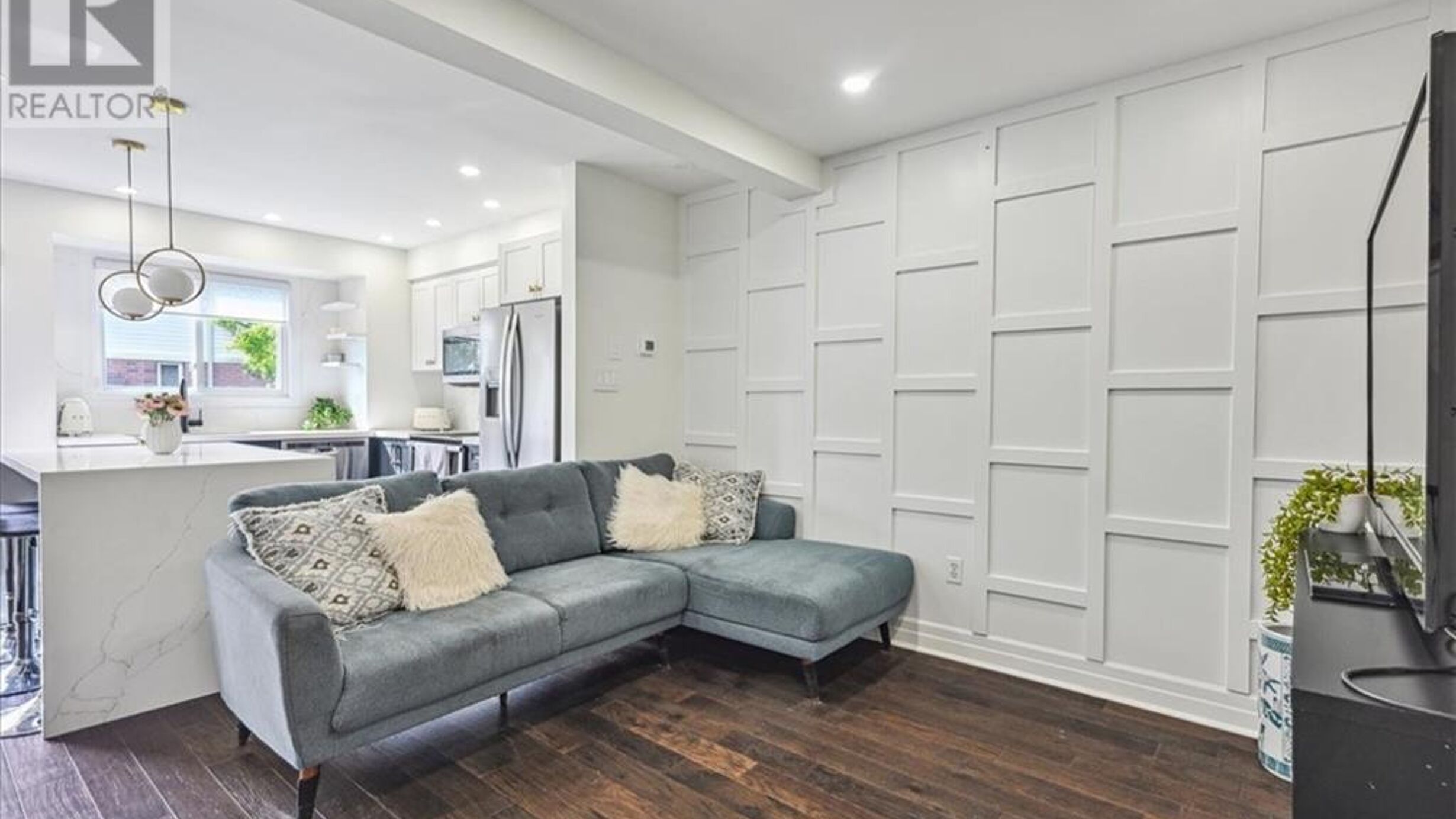 2920 HEADON FOREST Drive Unit# 2 Image