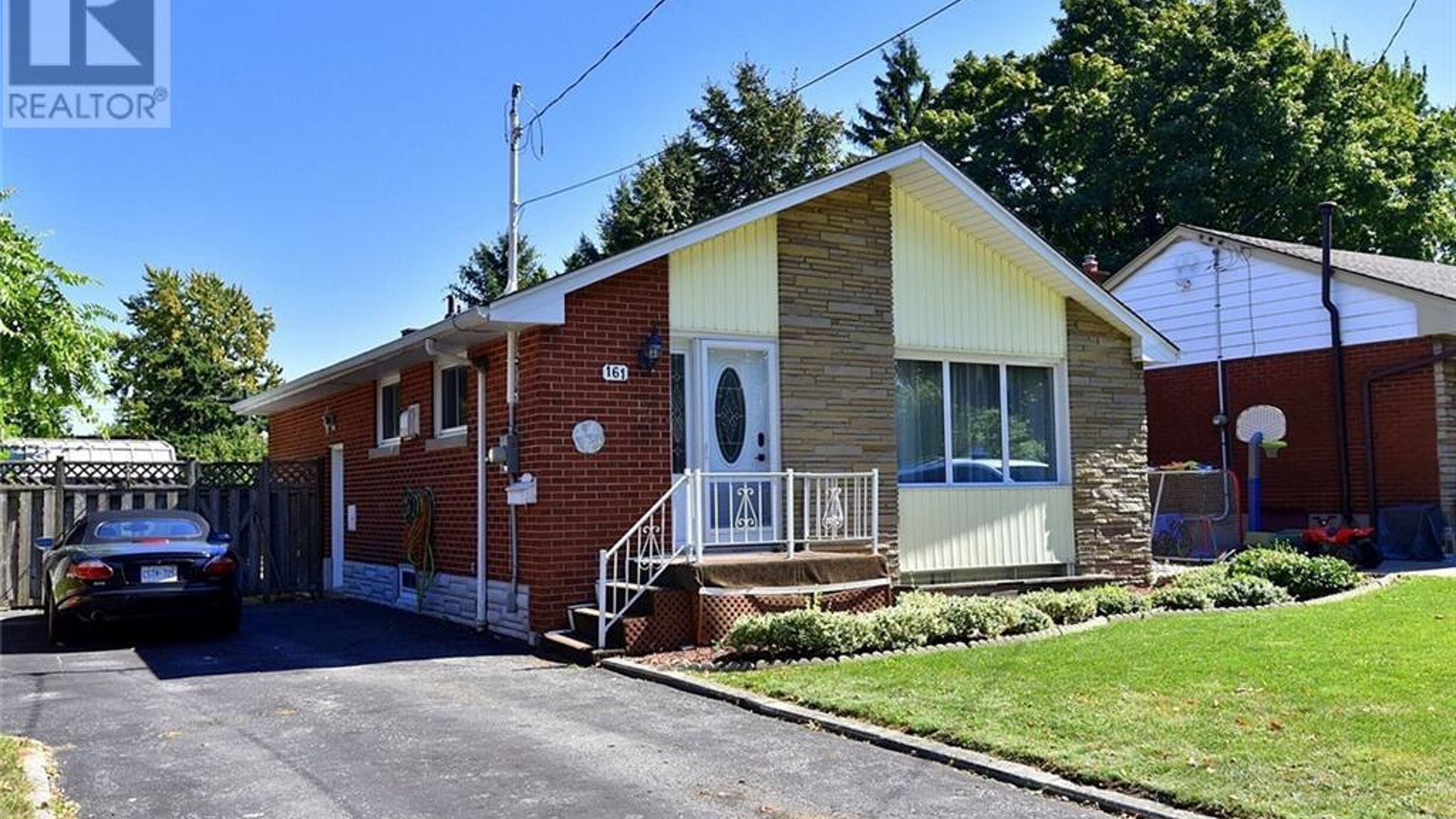 161 KINGS FOREST Drive Image