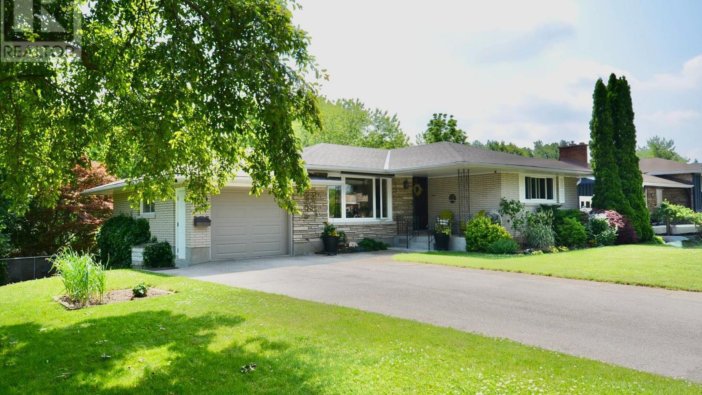 38 STRATHCONA DRIVE Image