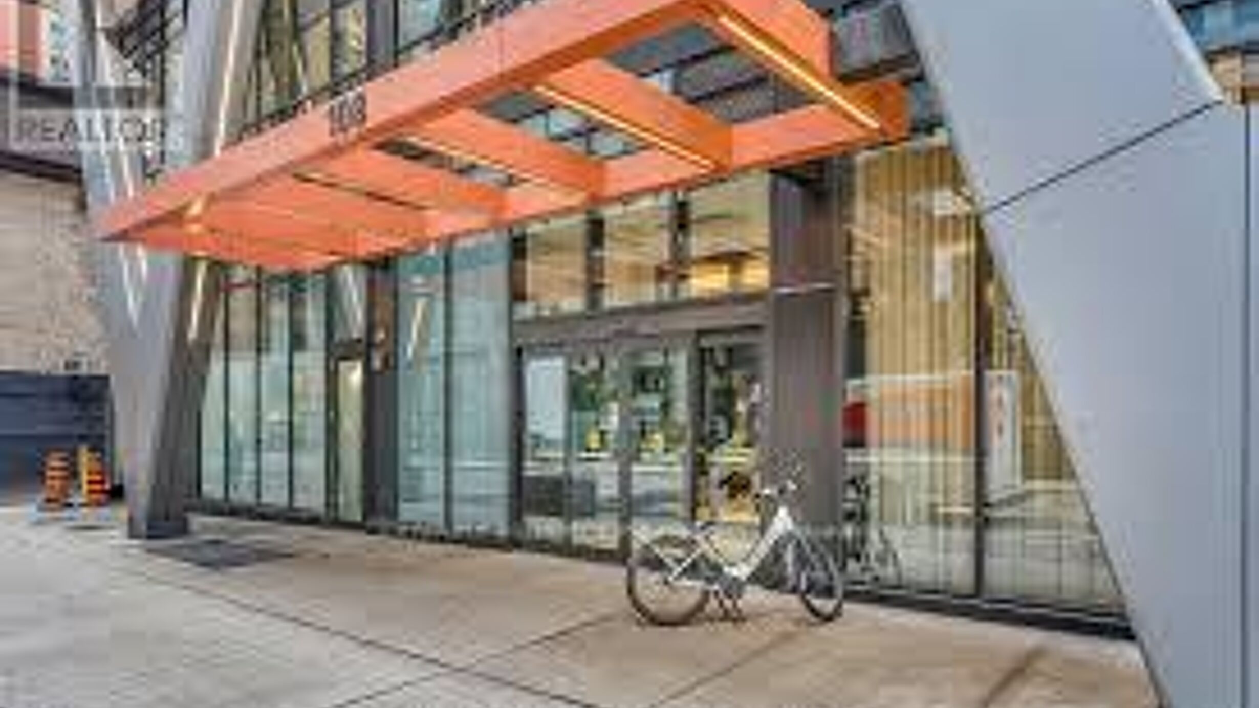 2613 - 108 PETER STREET N Image
