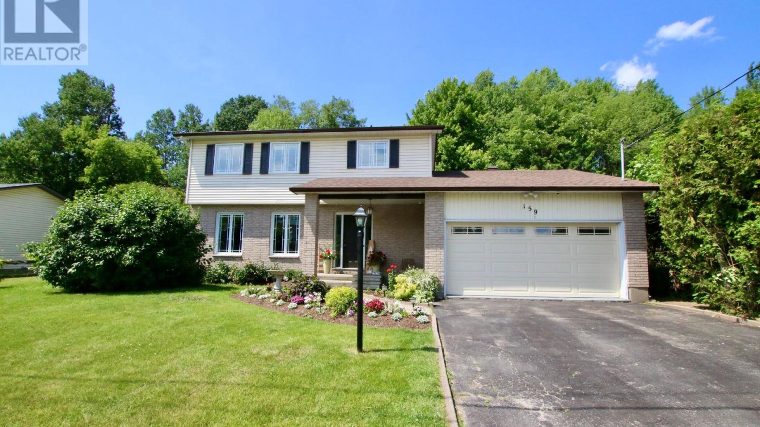 159 DUNLOP CRESCENT Image