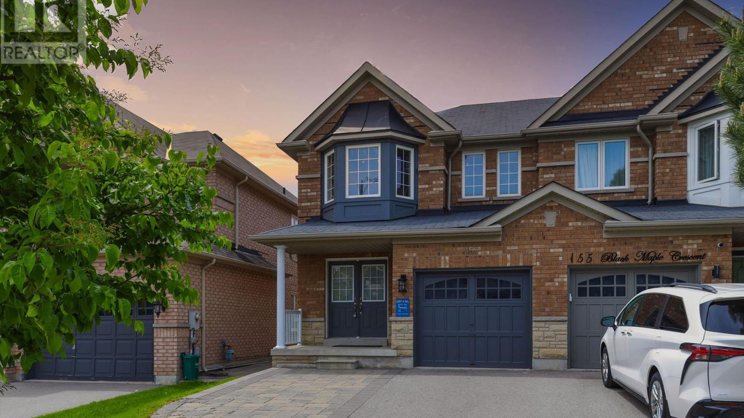 157 BLACK MAPLE CRESCENT Image