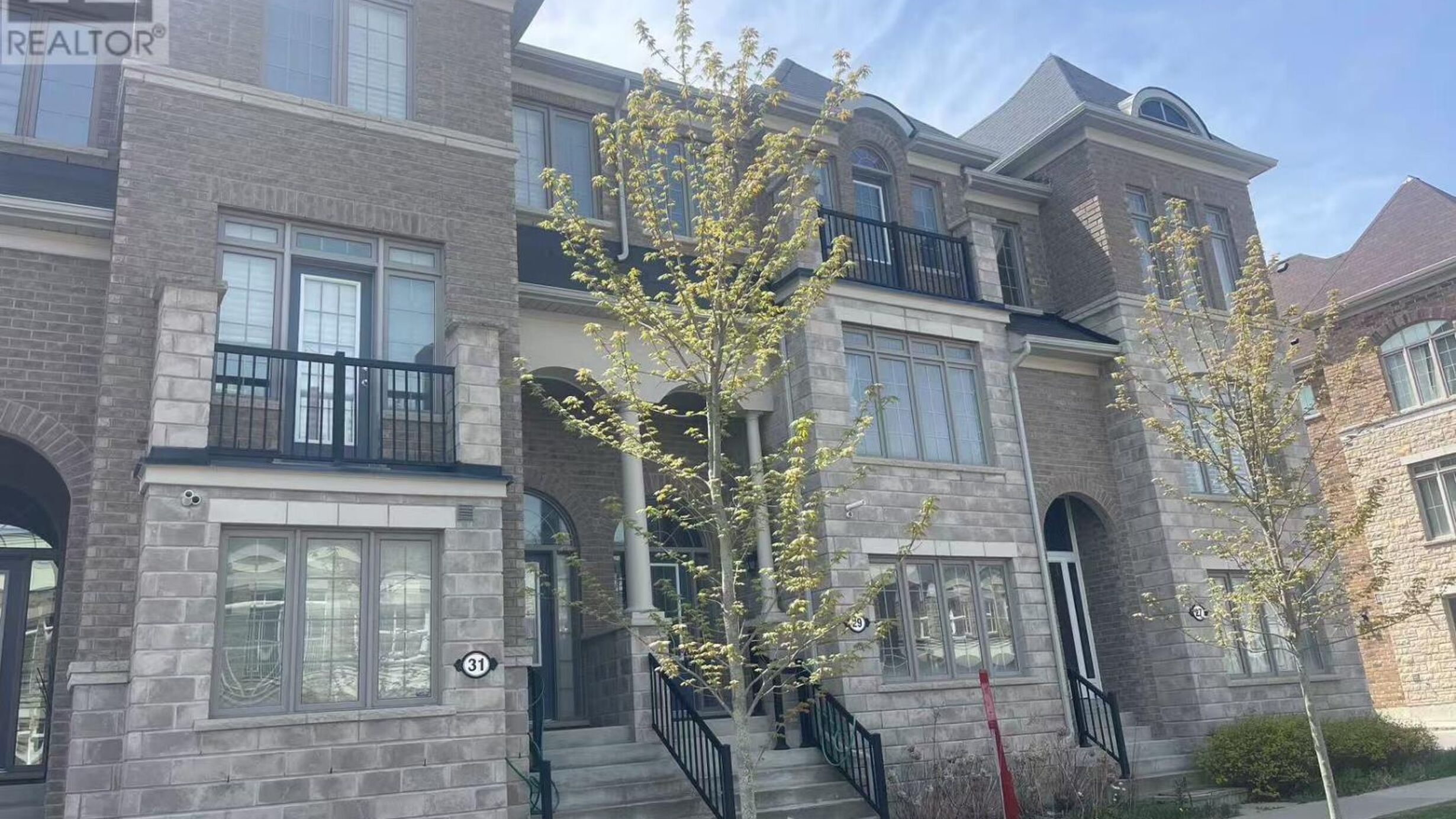 29 ROUGEVIEW PARK CRESCENT Image