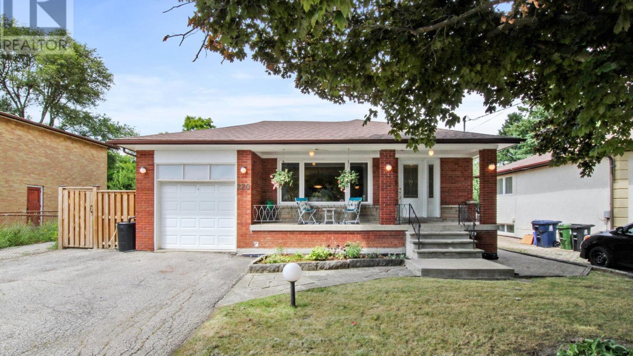 220 HOMEWOOD AVENUE Image