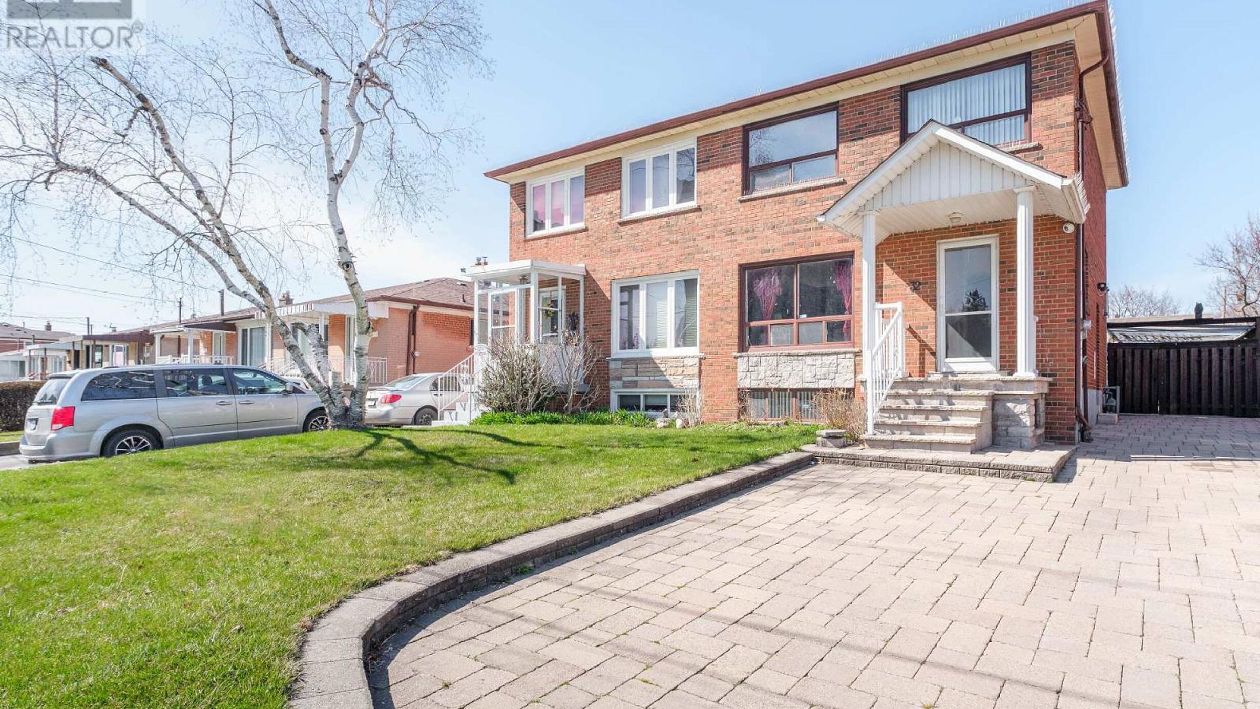 32 MARLINGTON CRESCENT Image