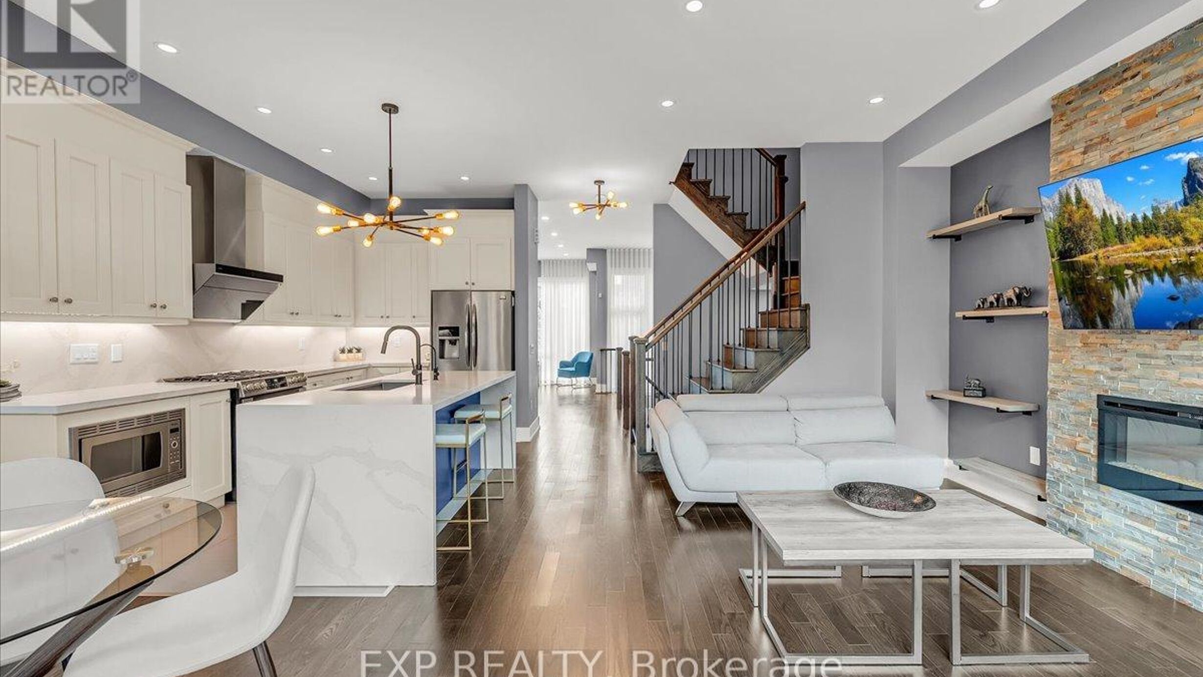 28 CRESTRIDGE DRIVE Image