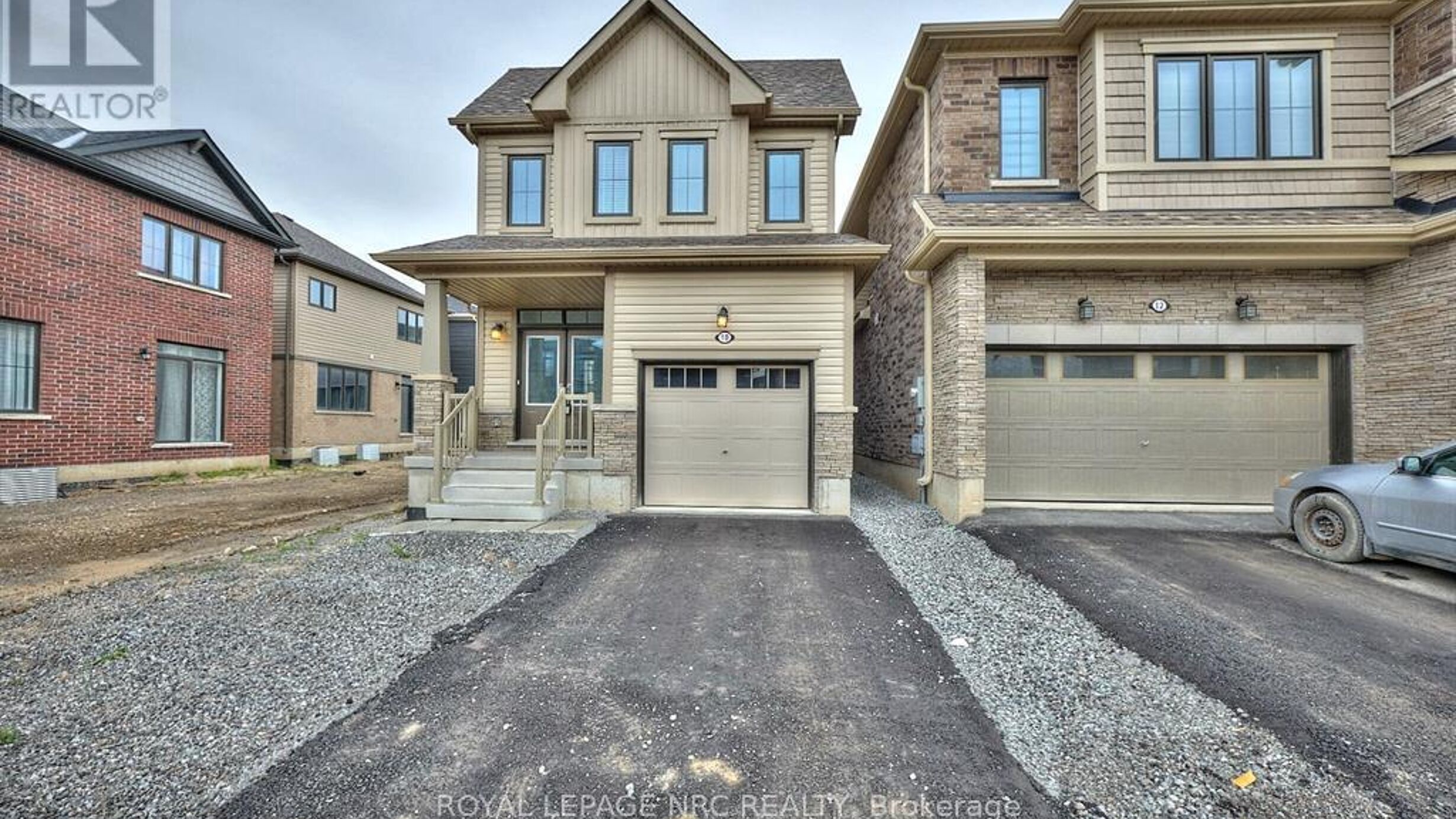 10 HERITAGE WAY Image