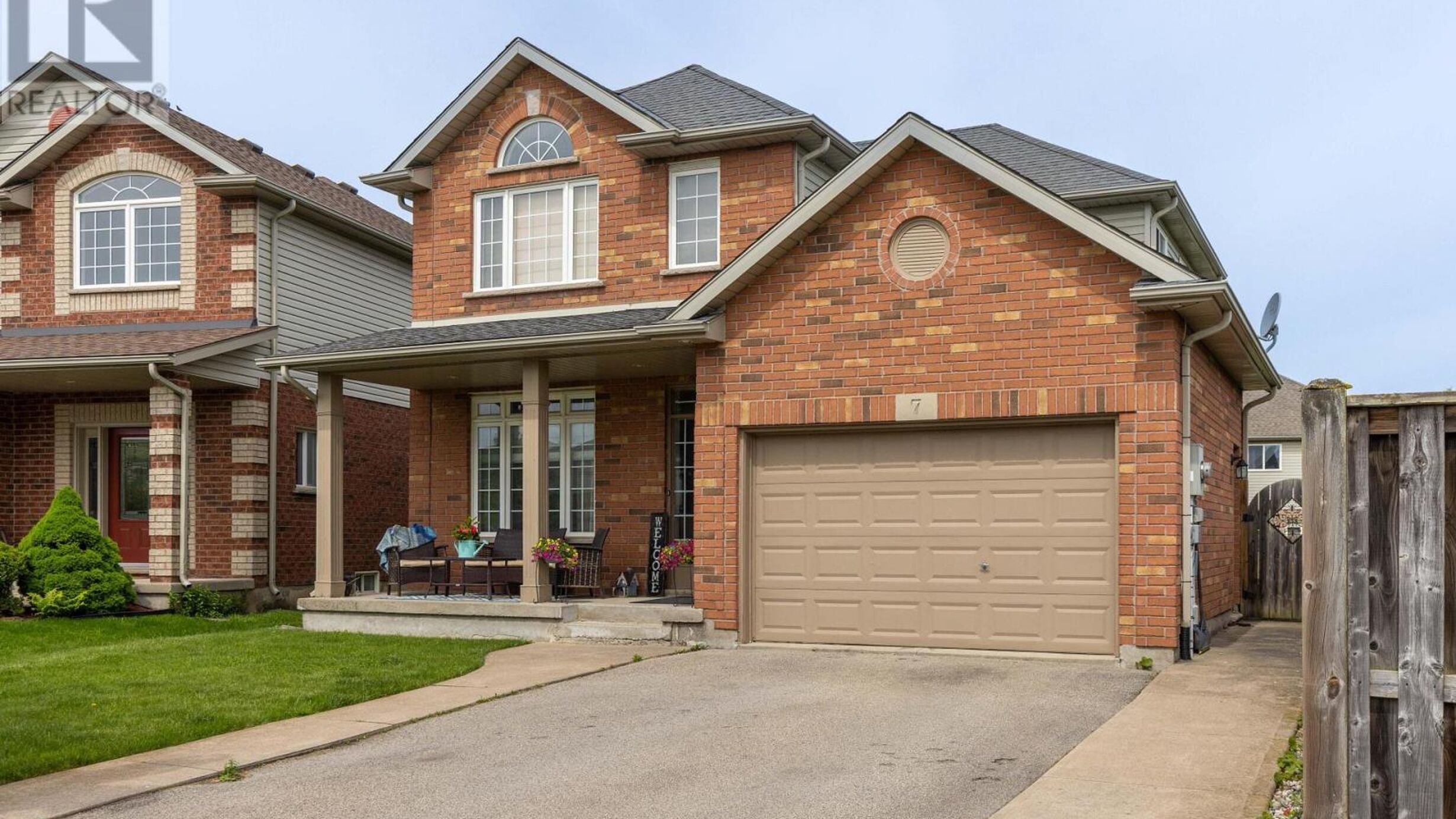 7 HONEY LOCUST CIRCLE Image