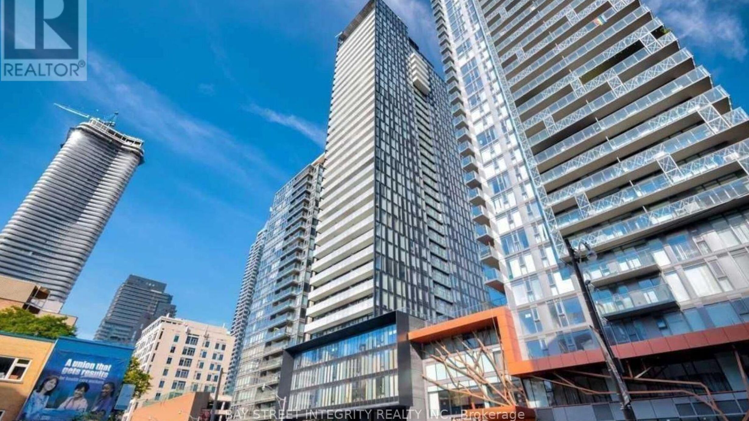 410 - 28 WELLESLEY STREET E Image