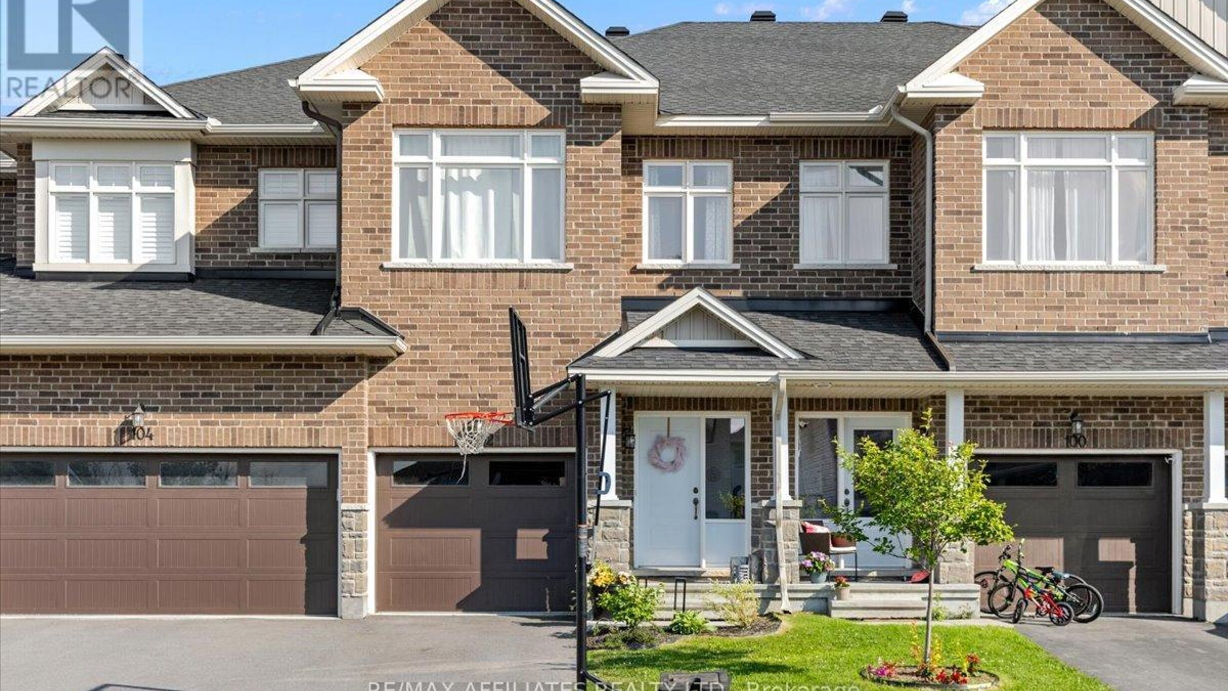102 HURDIS WAY Image