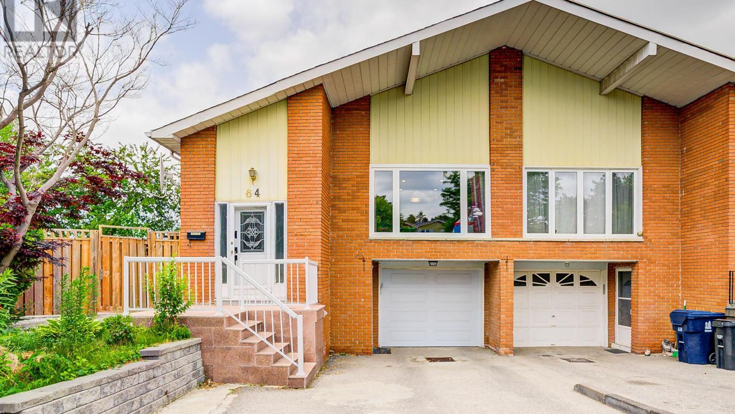 64 RAKEWOOD CRESCENT Image