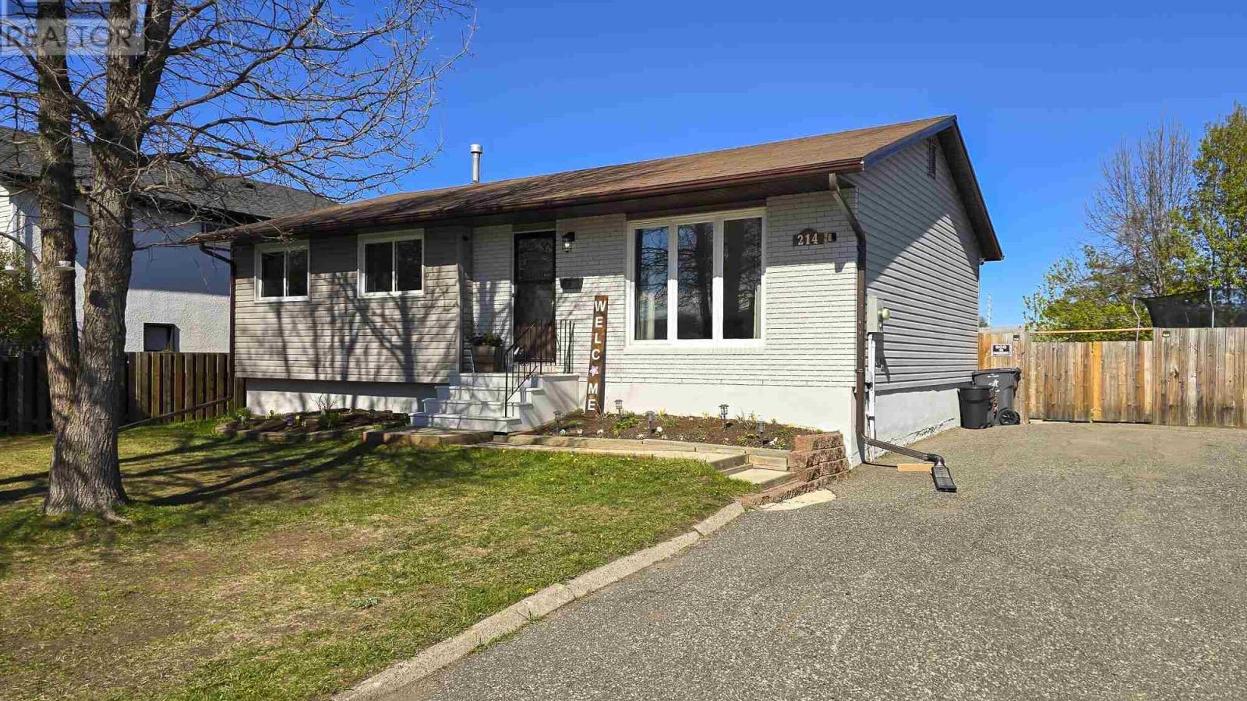 214 Sheridan CRES Image