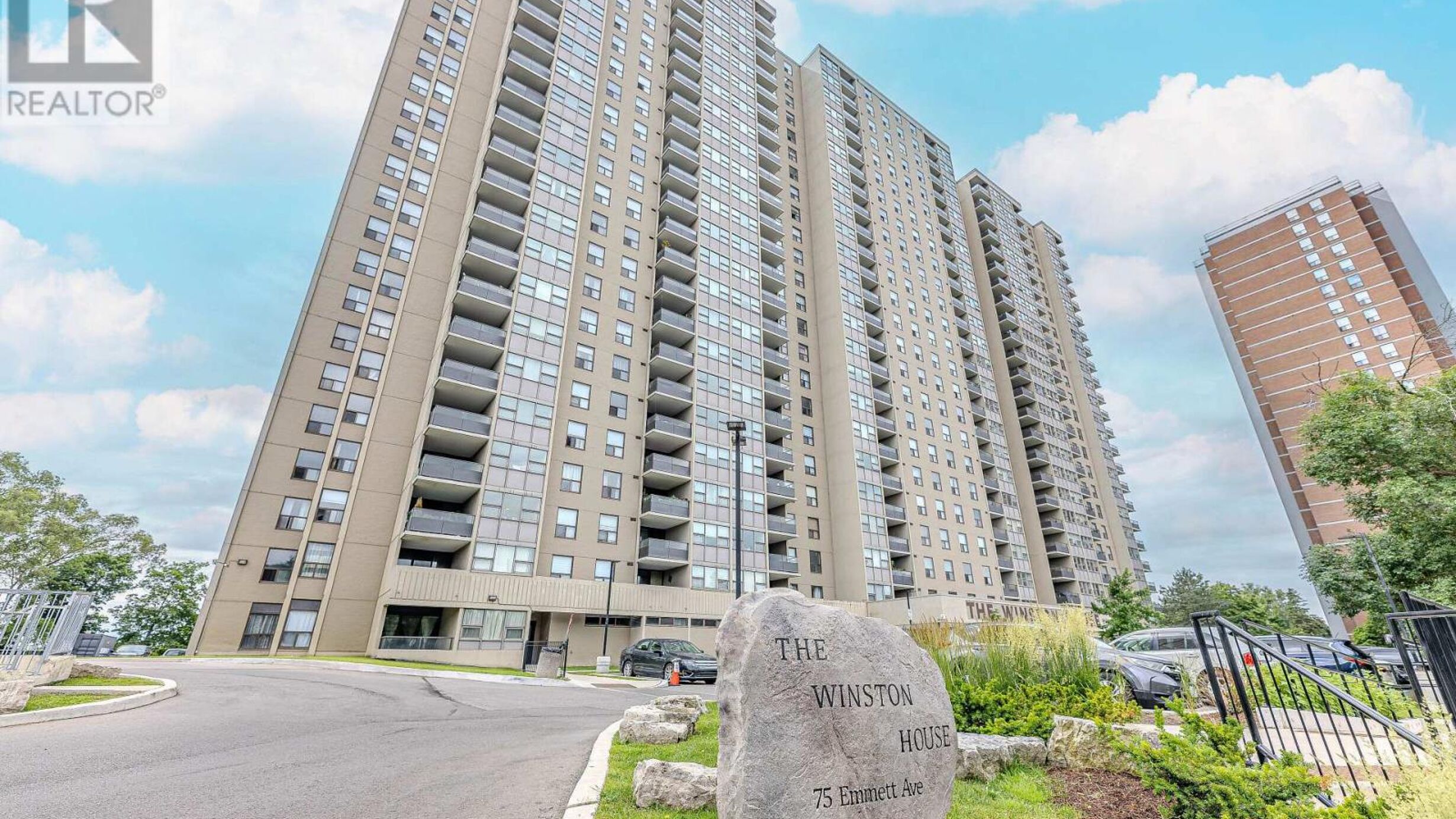 2109 - 75 EMMETT AVENUE Image