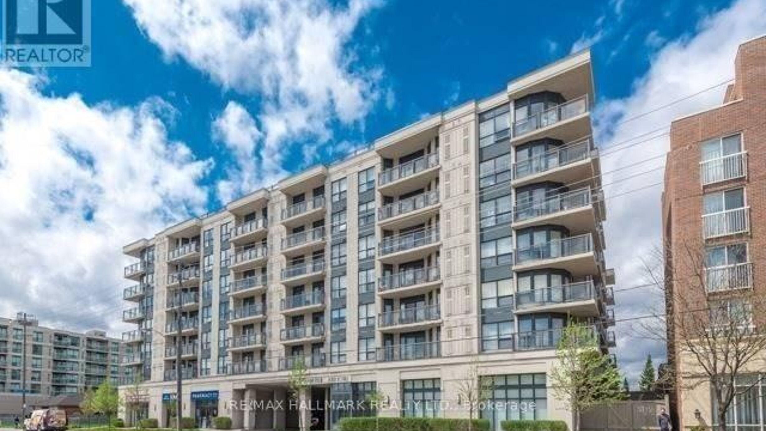 105 - 872 SHEPPARD AVENUE W Image
